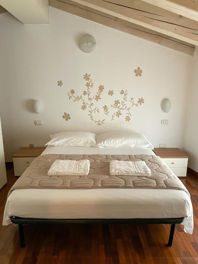 Richi Rent 02 * Verona