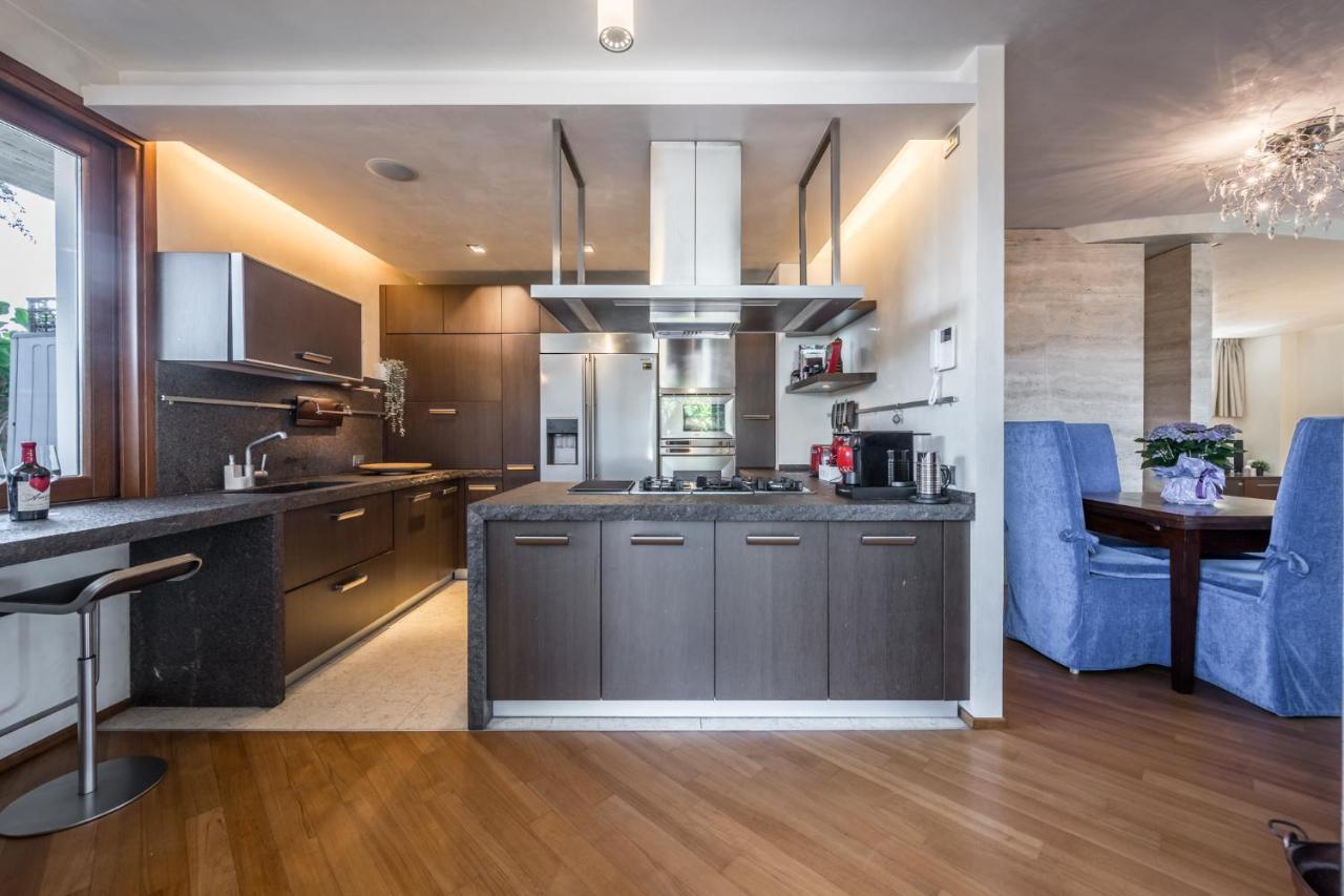 Nicola's Penthouse Apartment