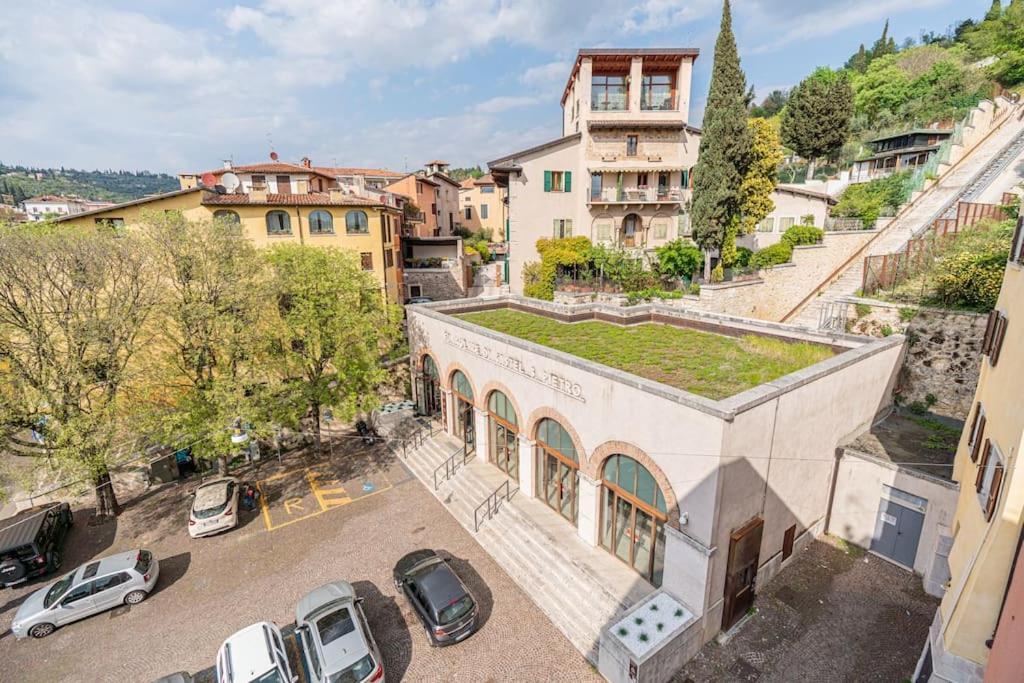 Domus - Residenza Ponte Pietra *