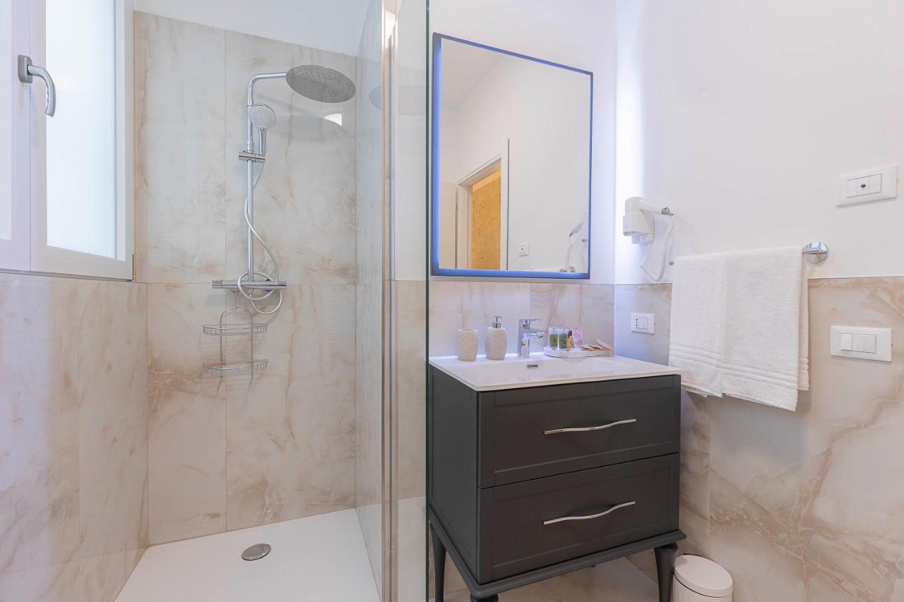 Crys: Rooms, Holiday, Business Affittacamere *