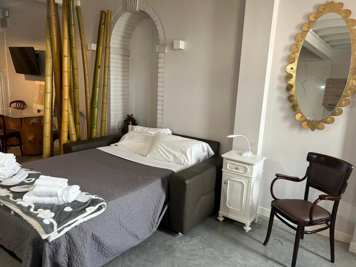 Apartment Genovesa 44 *