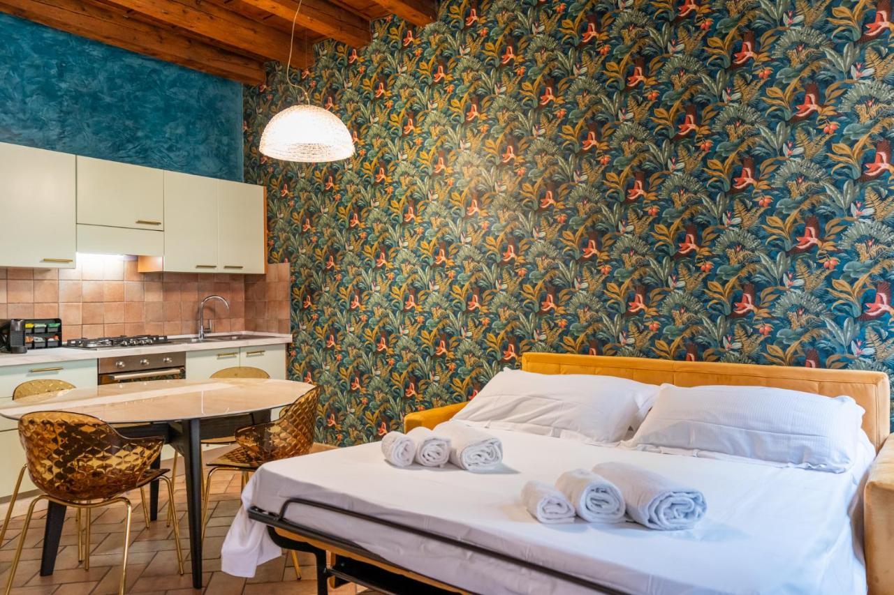 Domus Gladius By Postcardsfrom Appartement