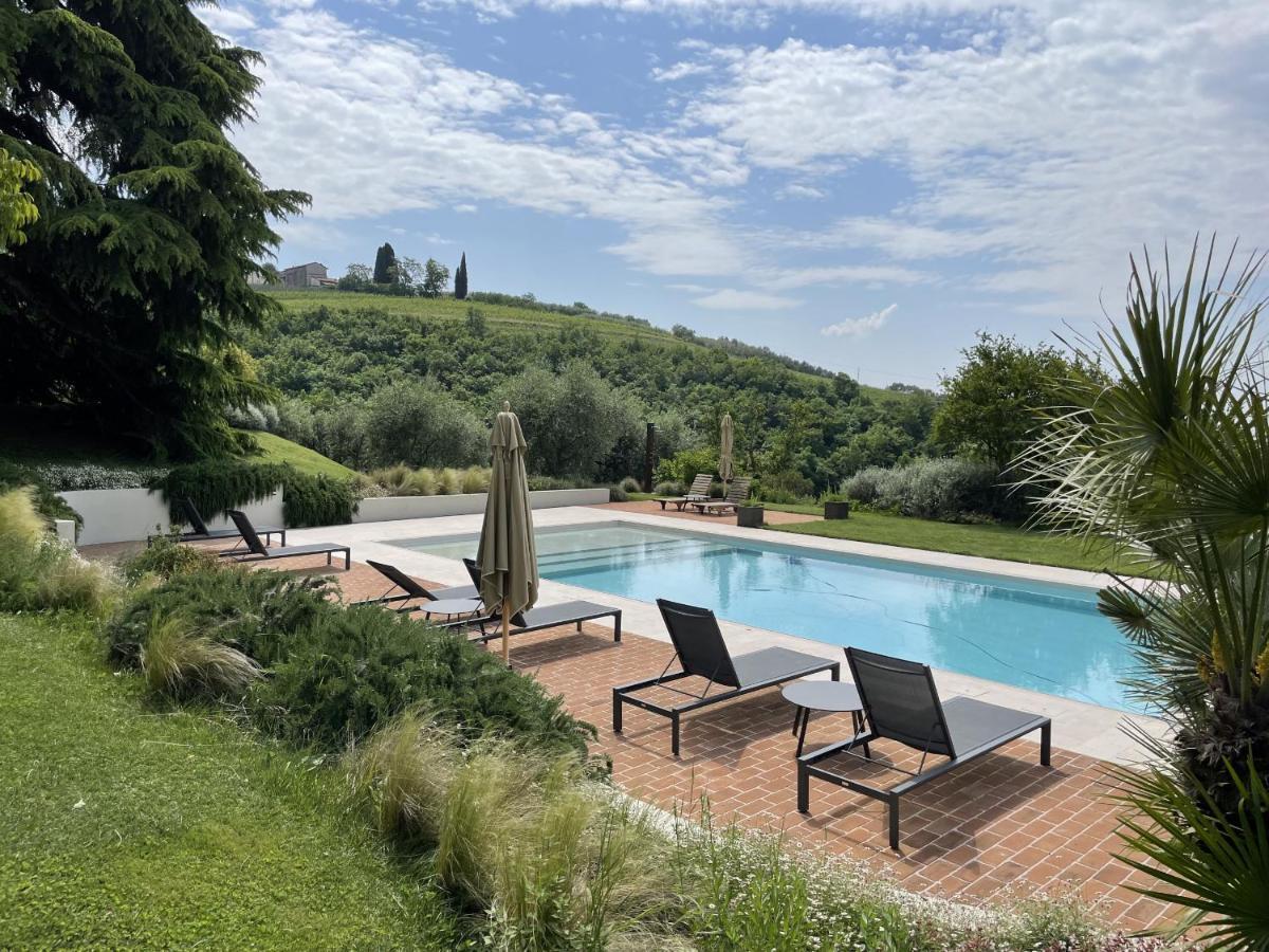 Villa Torre Di Terzolan With Pool, Jacuzzi And Golf Putt Verona