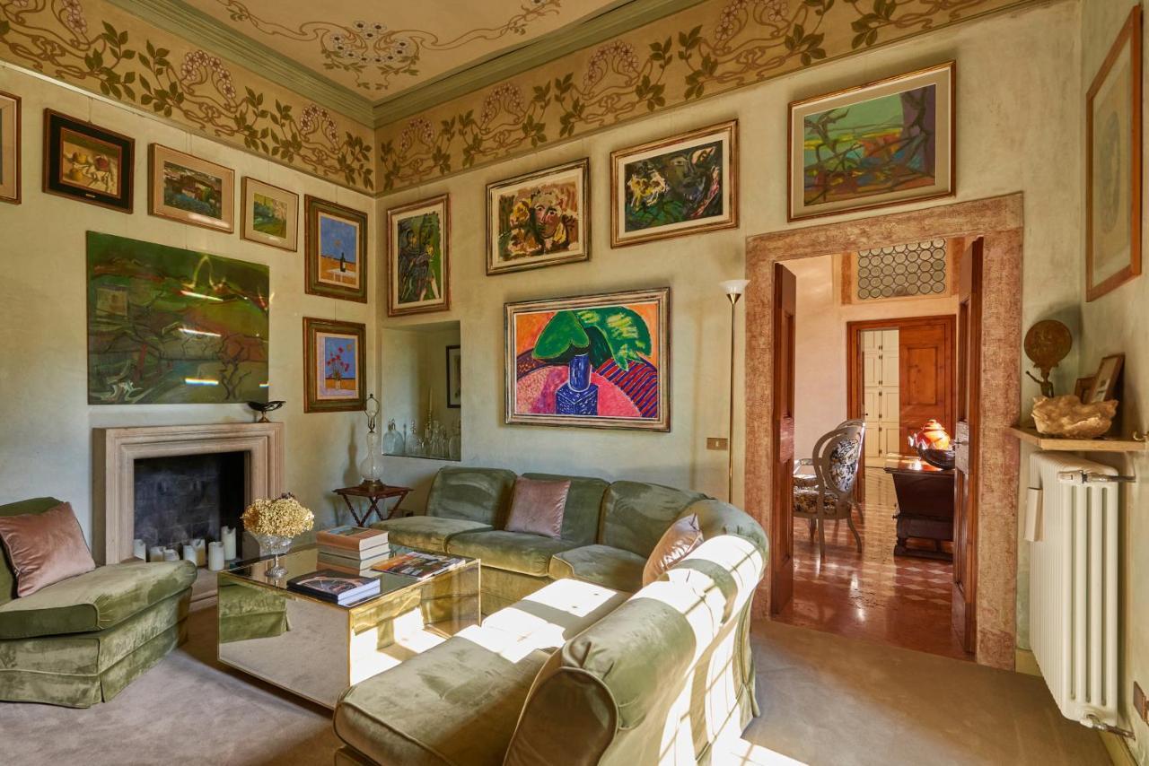Villa Torre Di Terzolan With Pool, Jacuzzi And Golf Putt