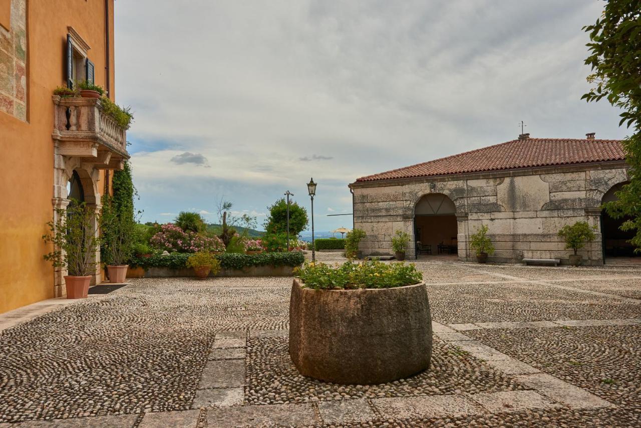 Villa Torre Di Terzolan With Pool, Jacuzzi And Golf Putt Verona