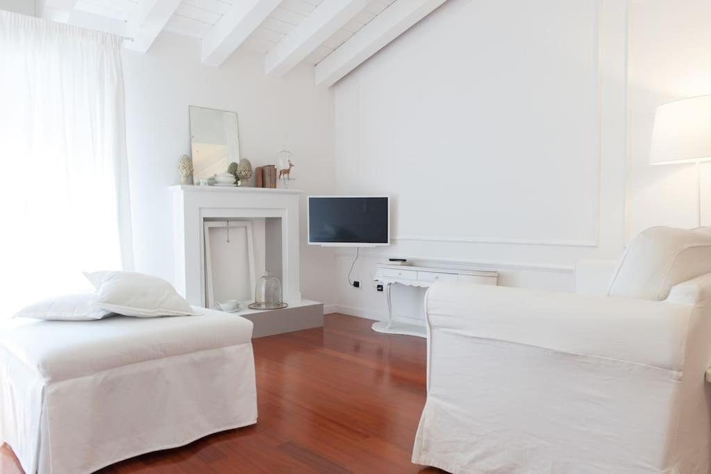 Di Tutto Punto In Centro A Appartement Verona