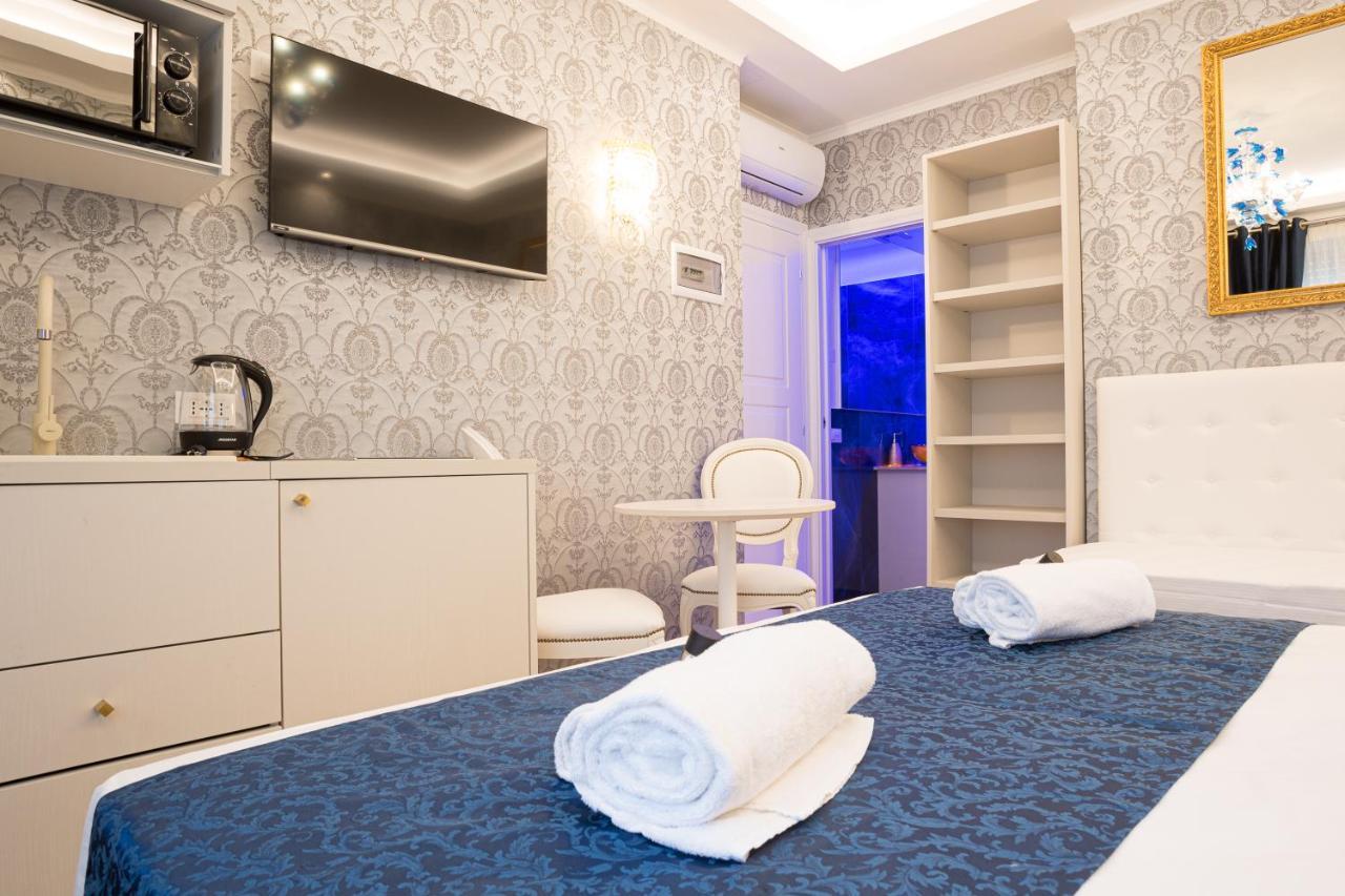 Royal Relais *