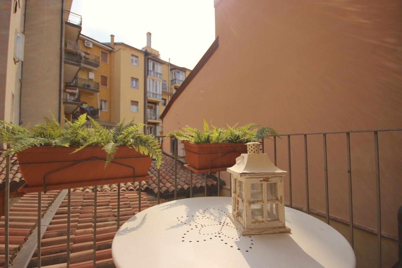 Vr Casa Di Mezzo *