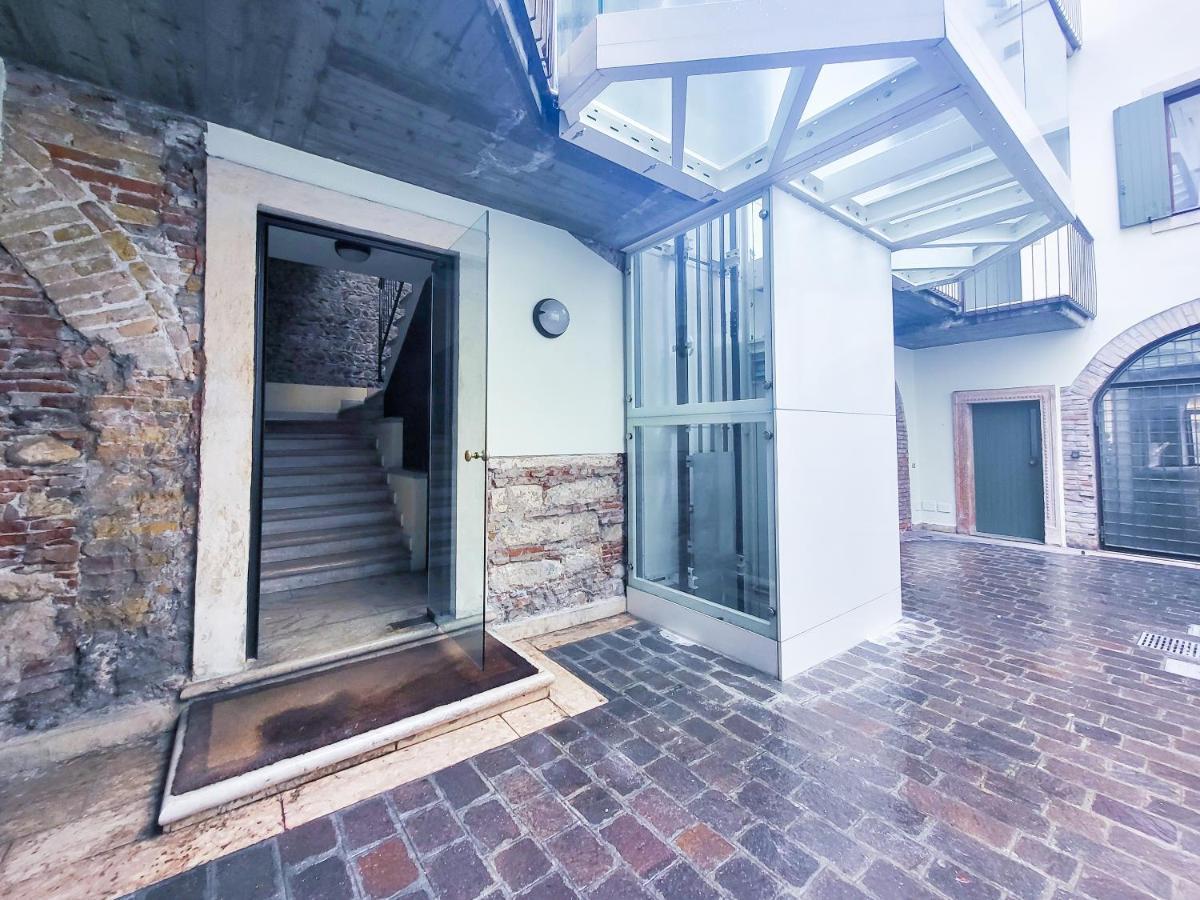 Casa Perotti Pallone Verona