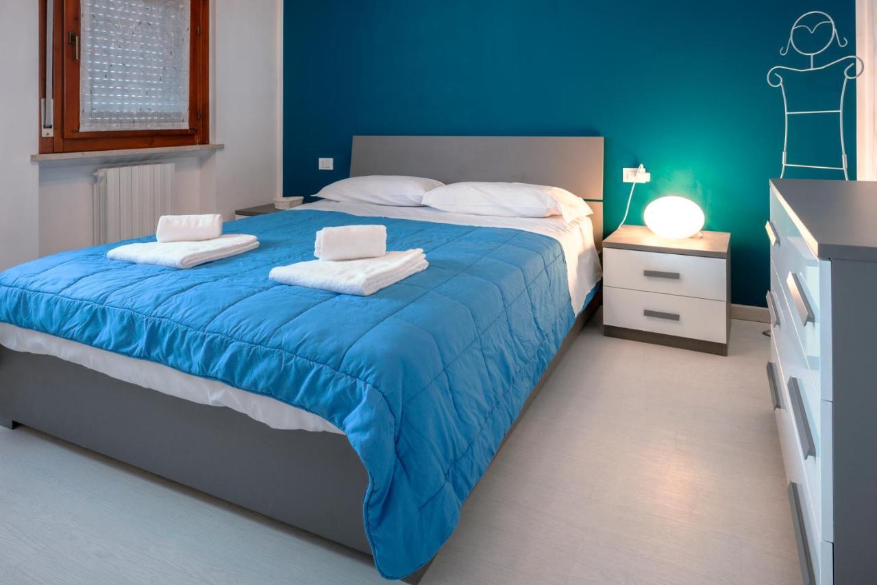 Huoneisto Design House 15min To City - Wifi & Free Parking