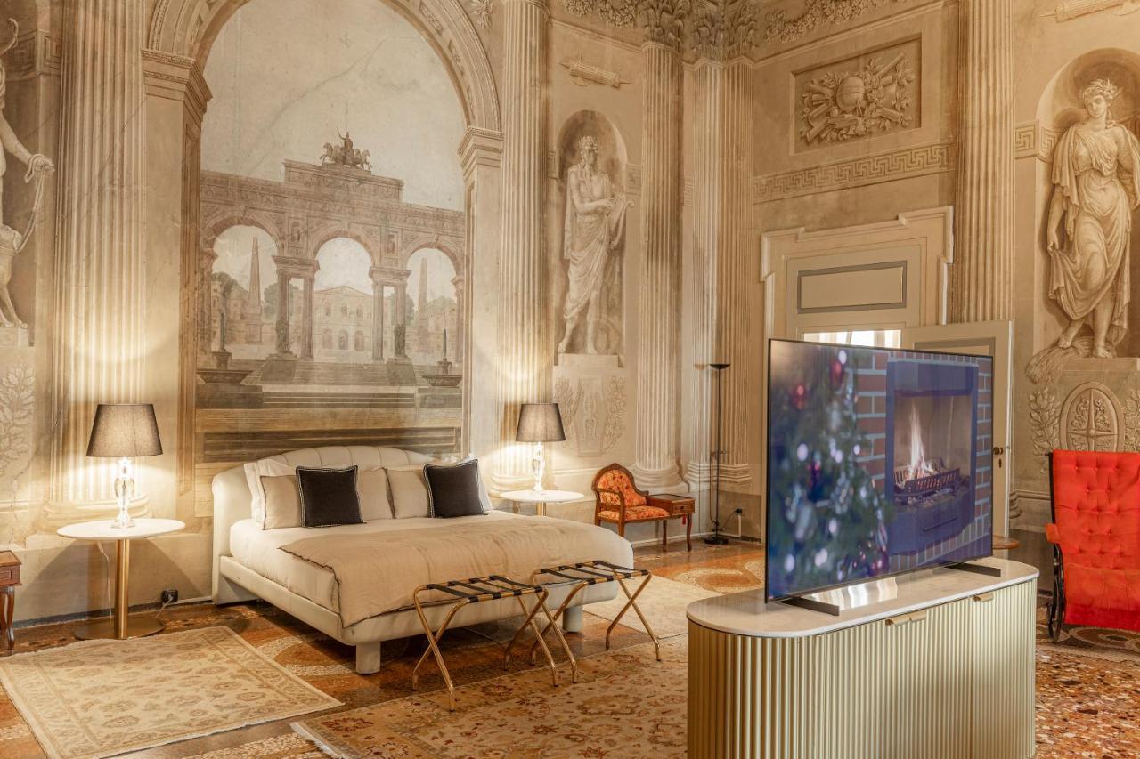 Corte Realdi - Palazzo Camozzini *