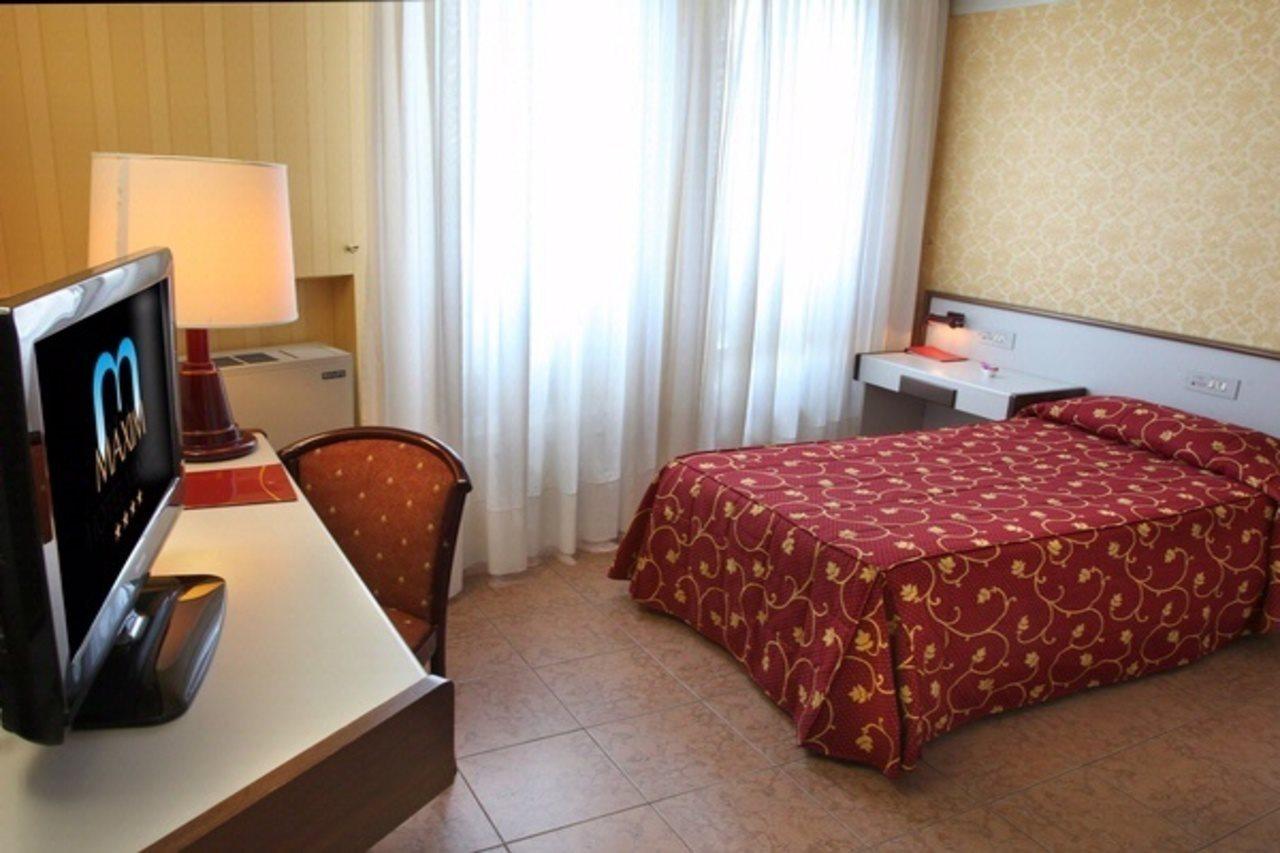 Maxim Hotel