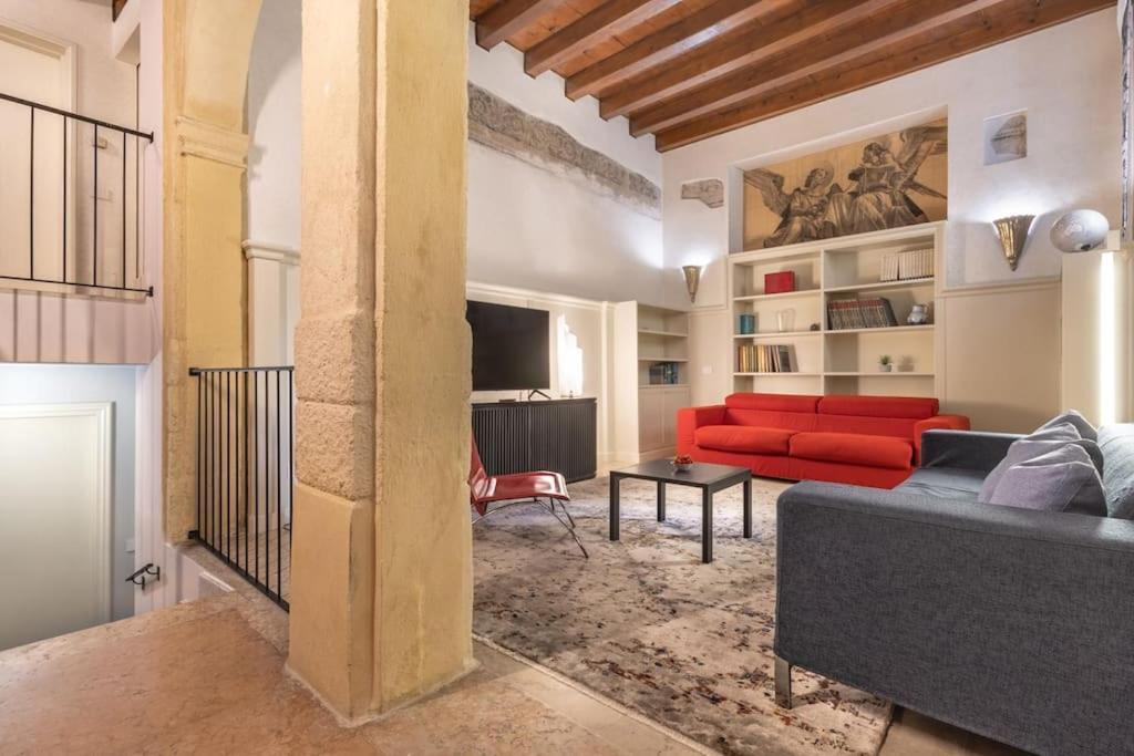 Residenza Angels @piazzadelleerbe Apartamento