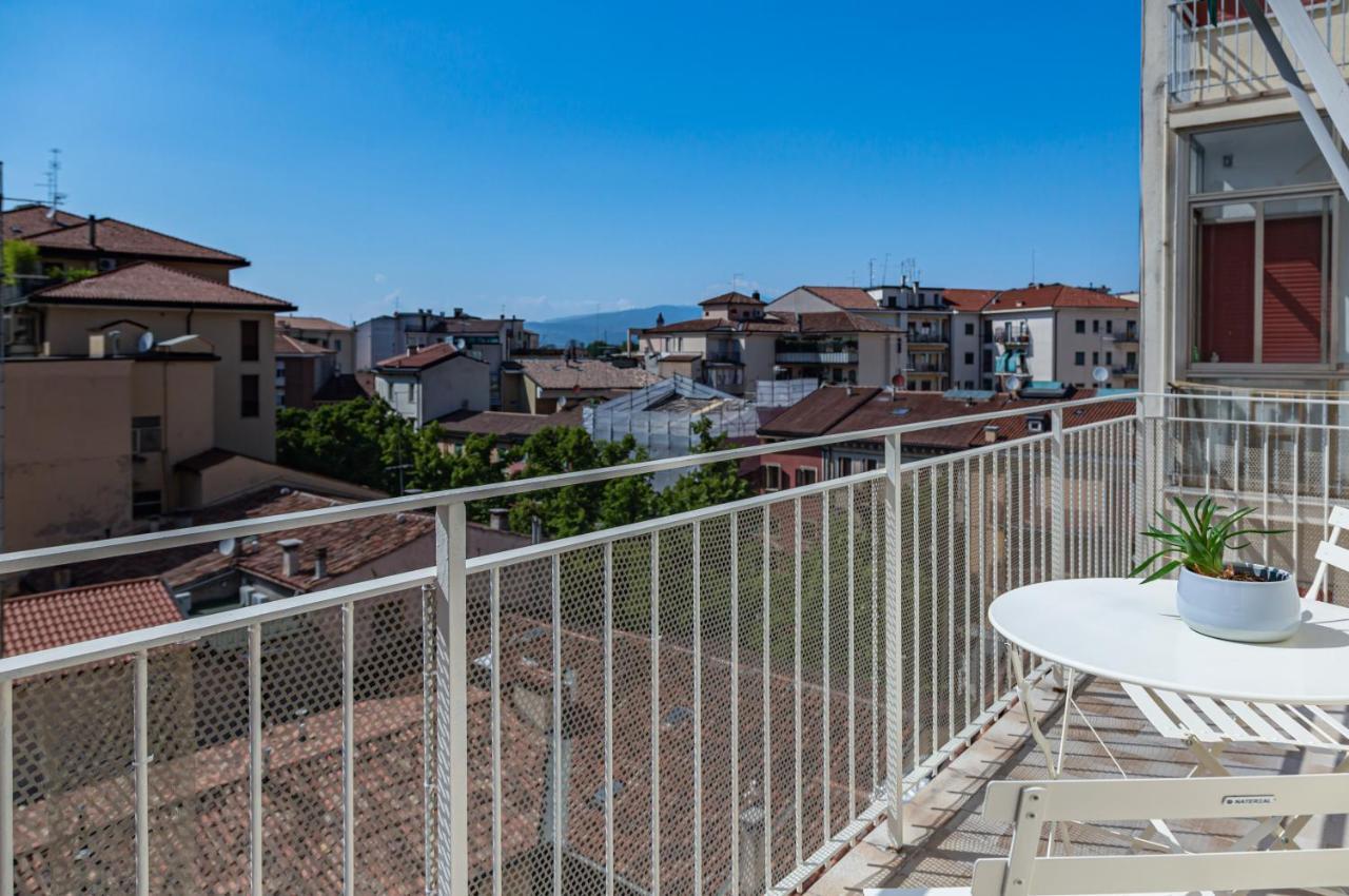 Apartment With Balconies! *