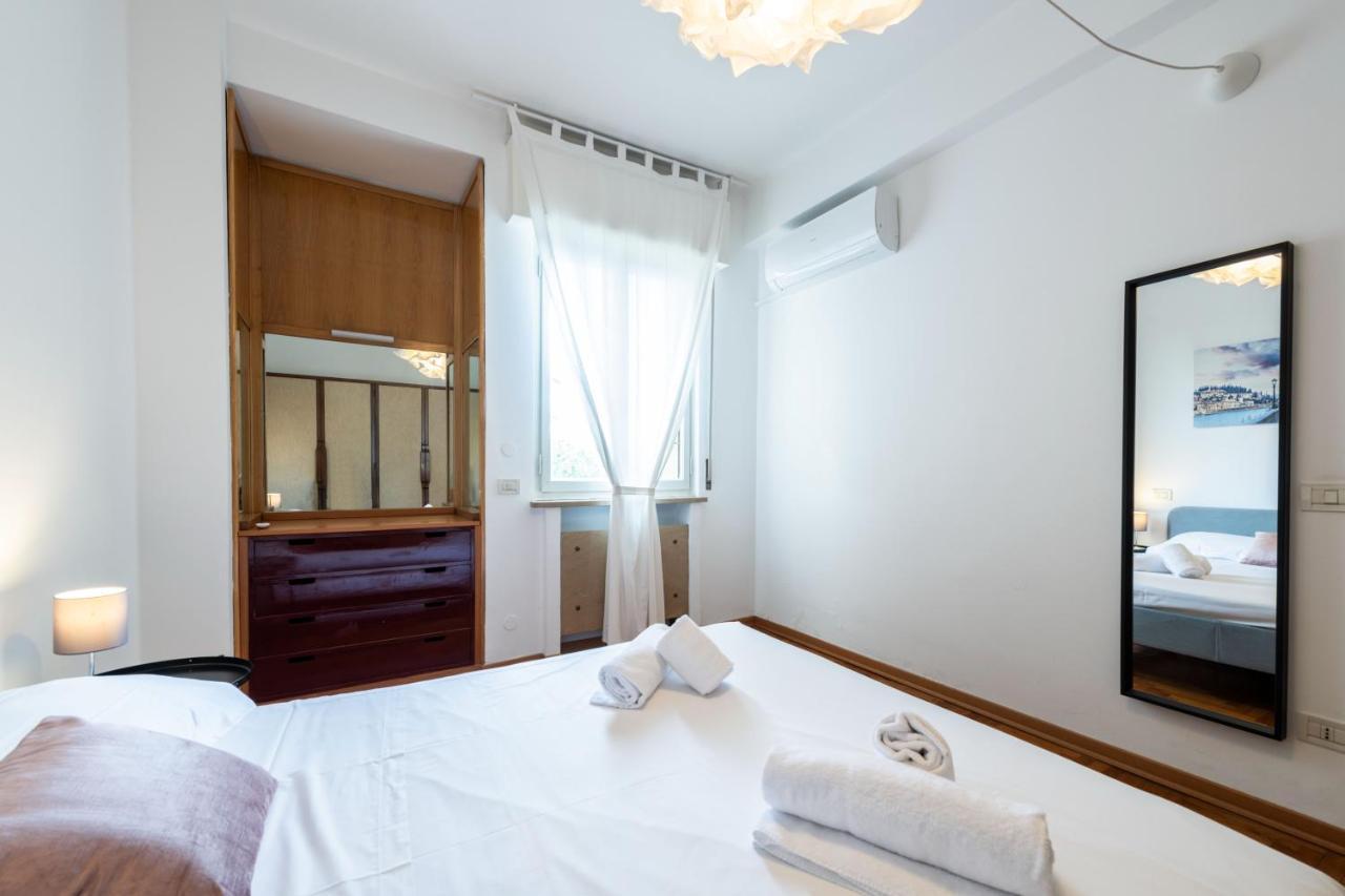 Căn hộ Riverview Luxury Flat *