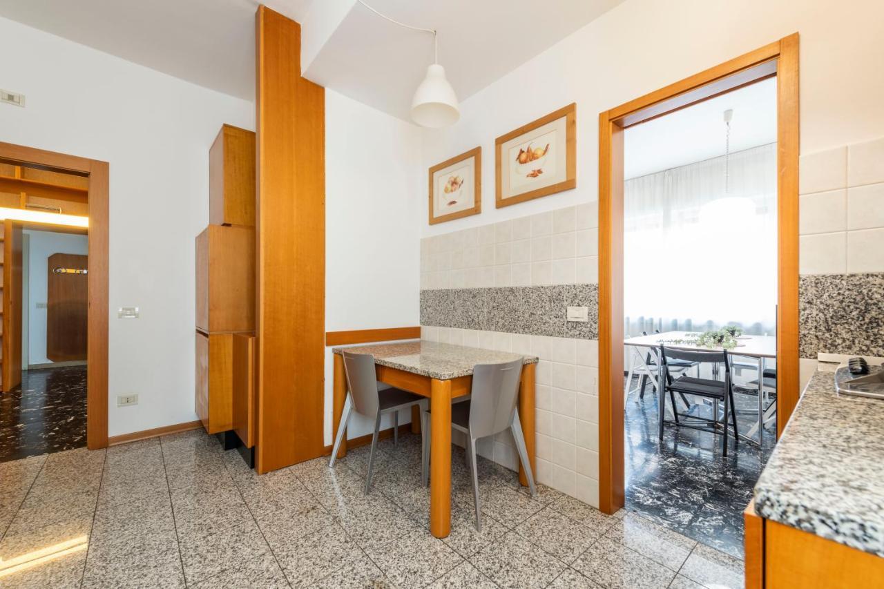 Riverview Luxury Flat Căn hộ *
