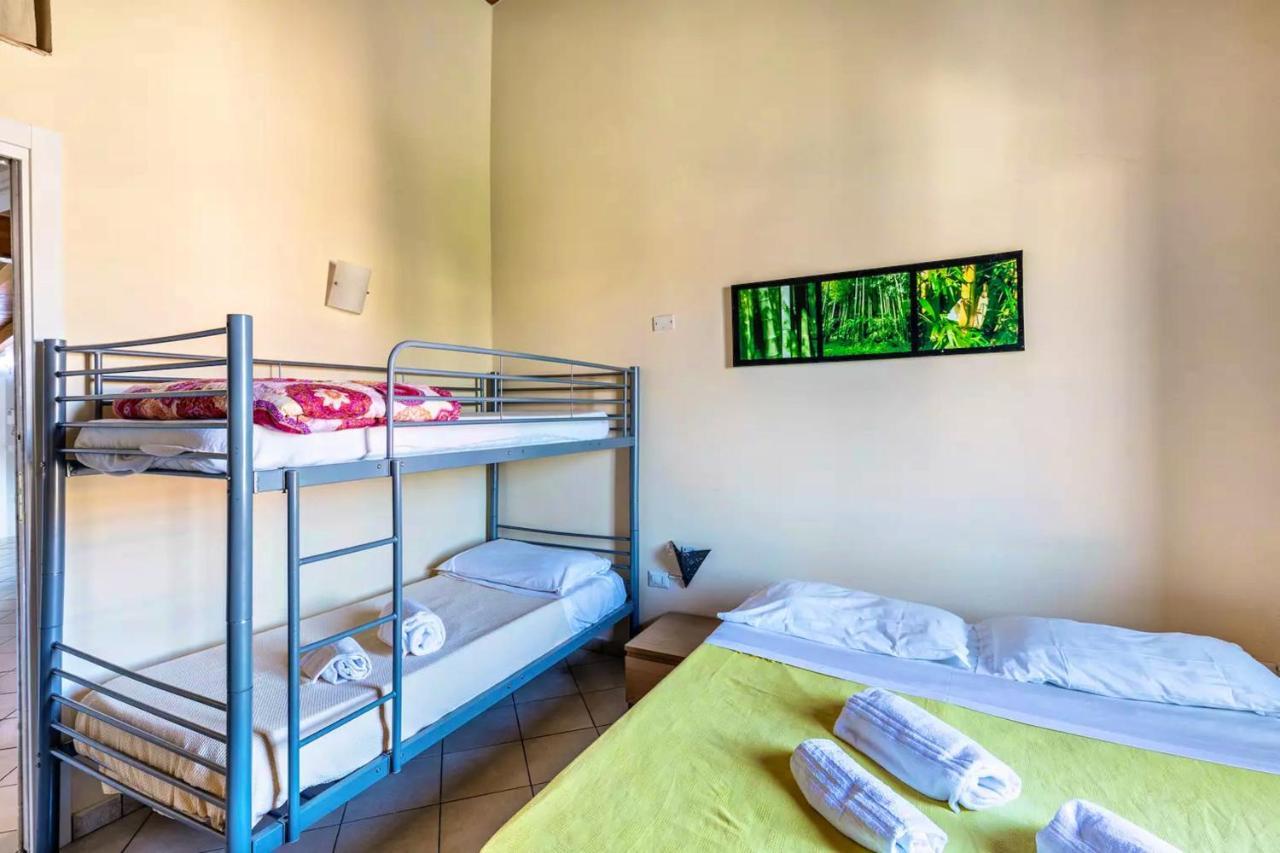 Elegant In 75 M² With Balcony