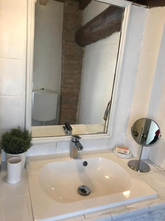 Carol Apartment *