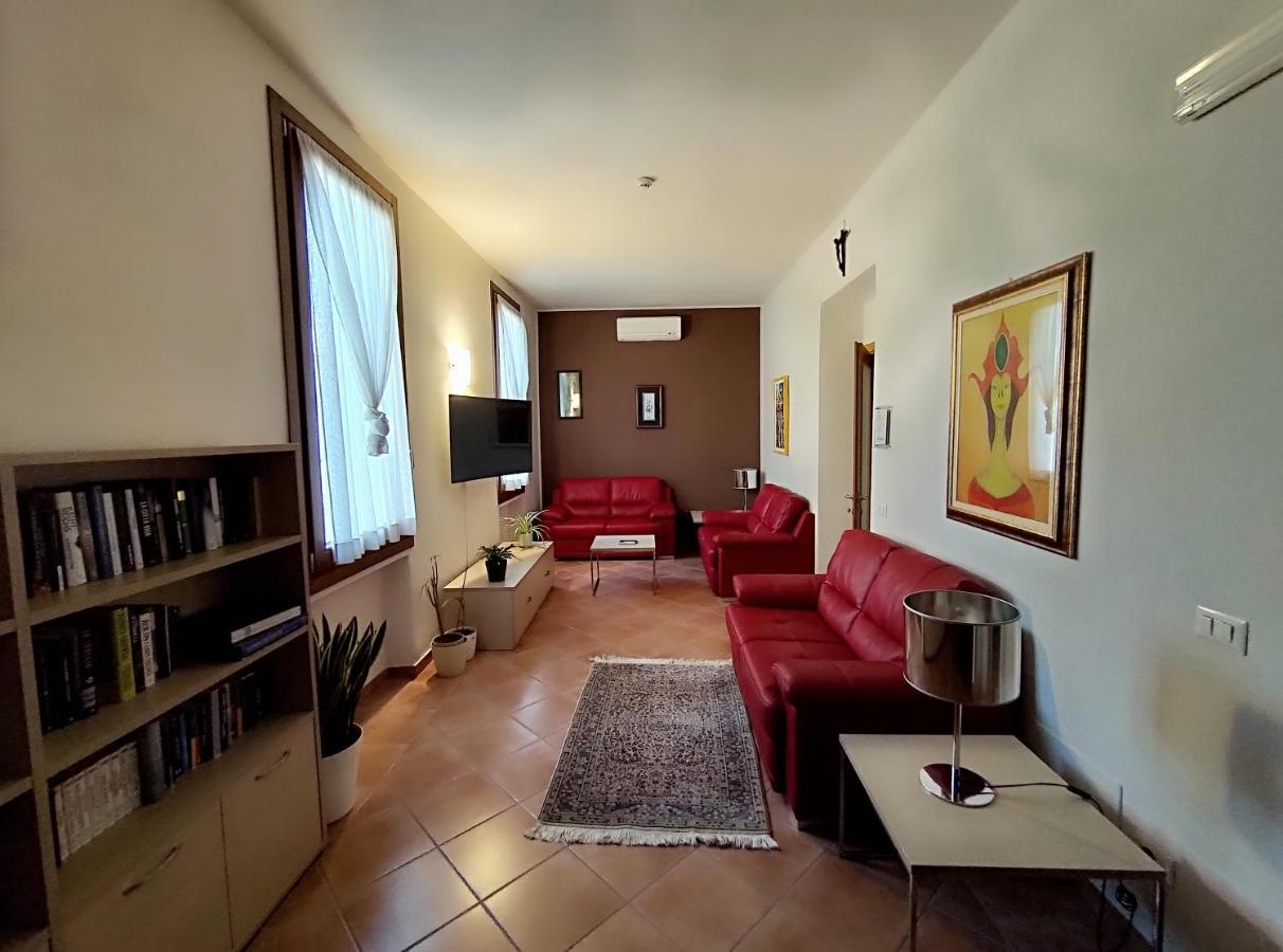 Domus San Bernardino Bed & Breakfast *