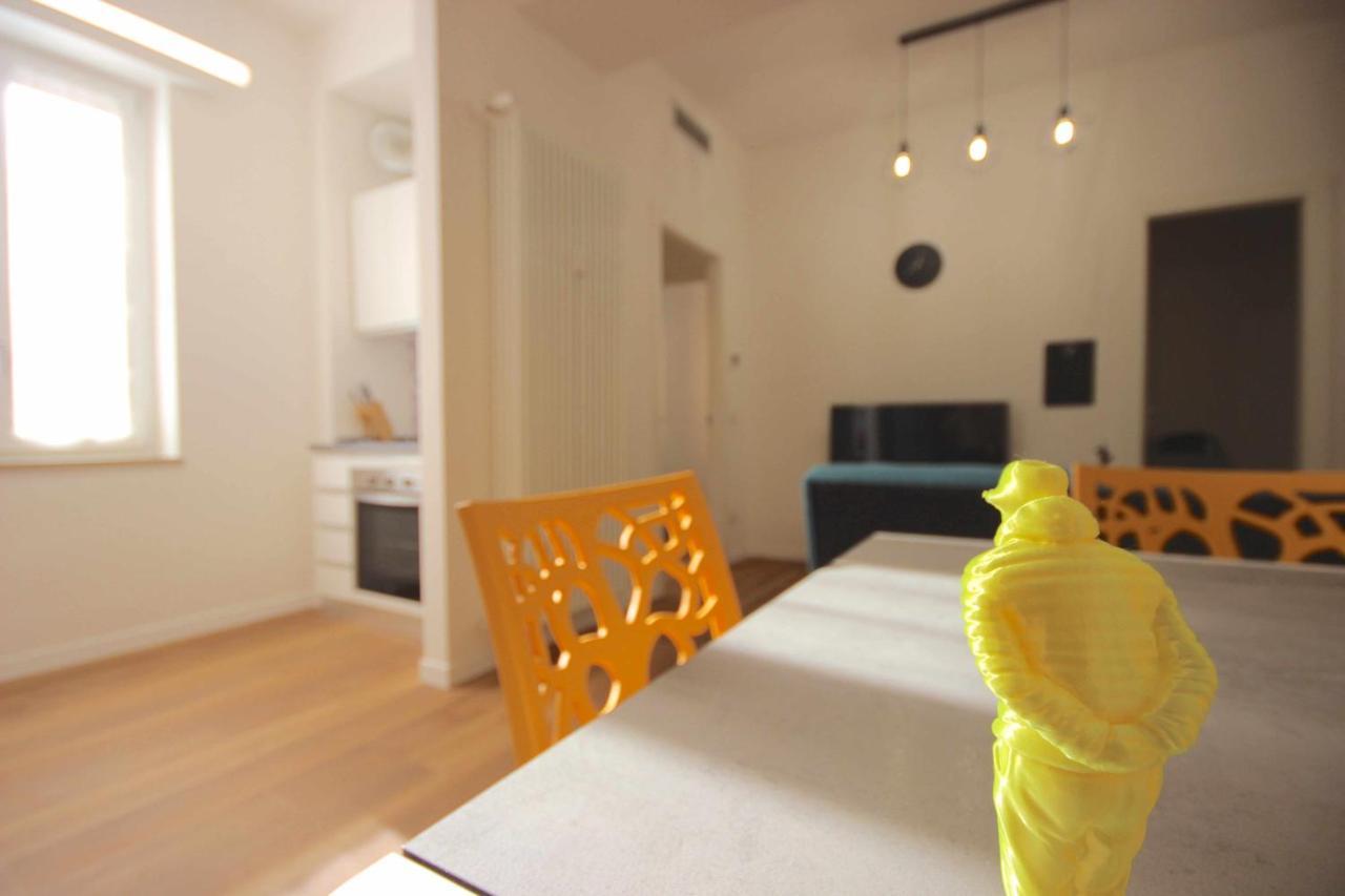 Vr Aurora In Apartment *