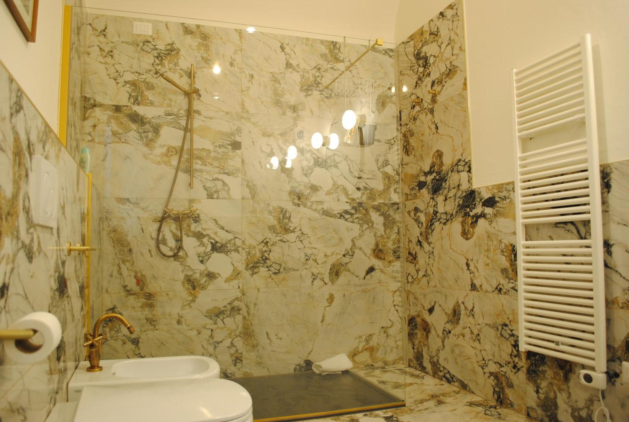 Apartment Dreaming Mazzanti 11 *