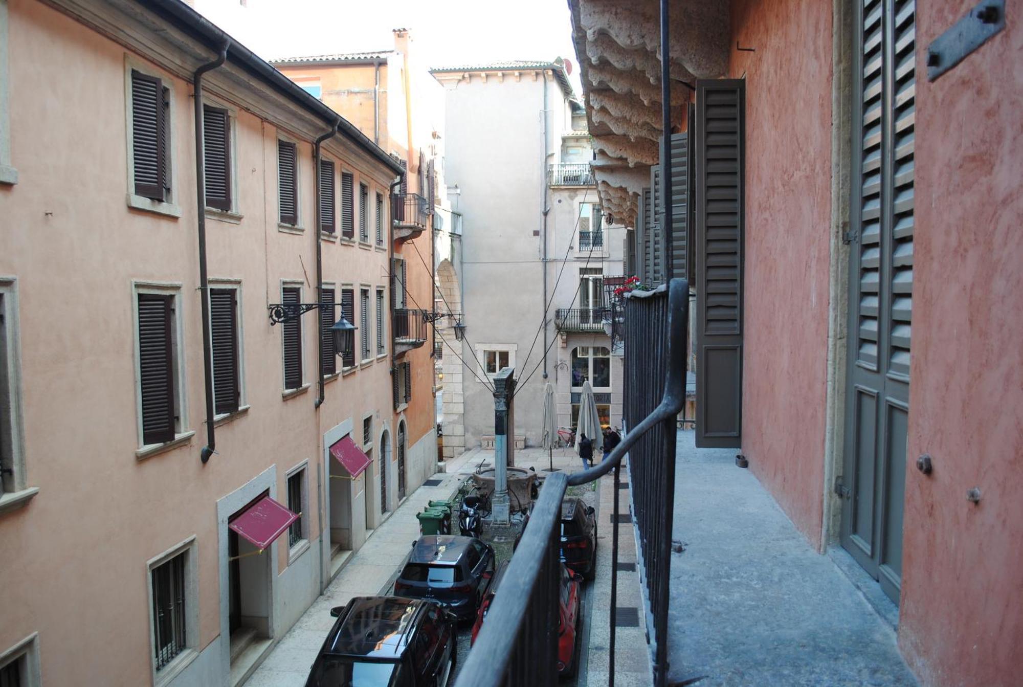 Dreaming Mazzanti 11 Apartment *