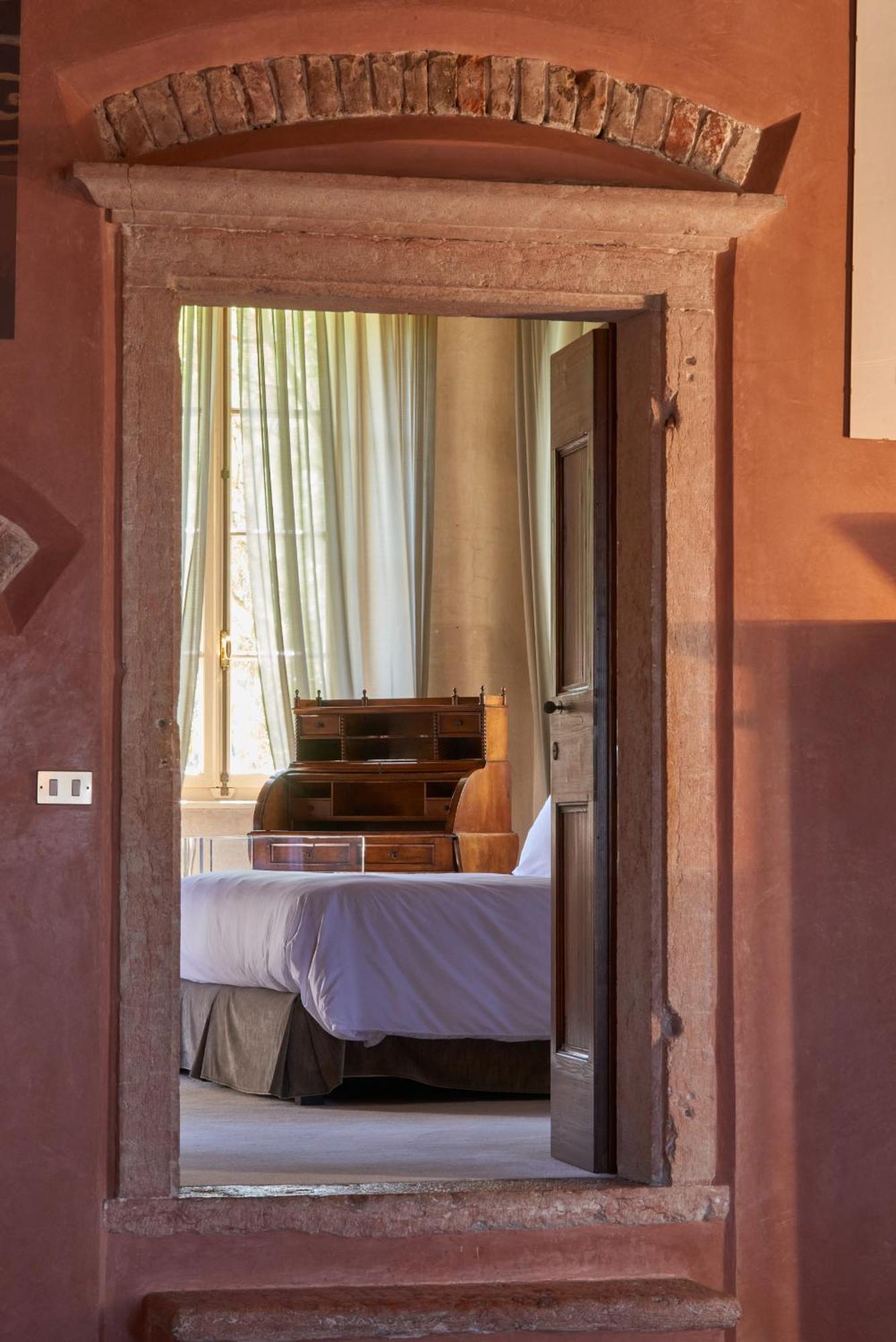 Torre Di Terzolan With Pool, Jacuzzi And Golf Putt * Verona