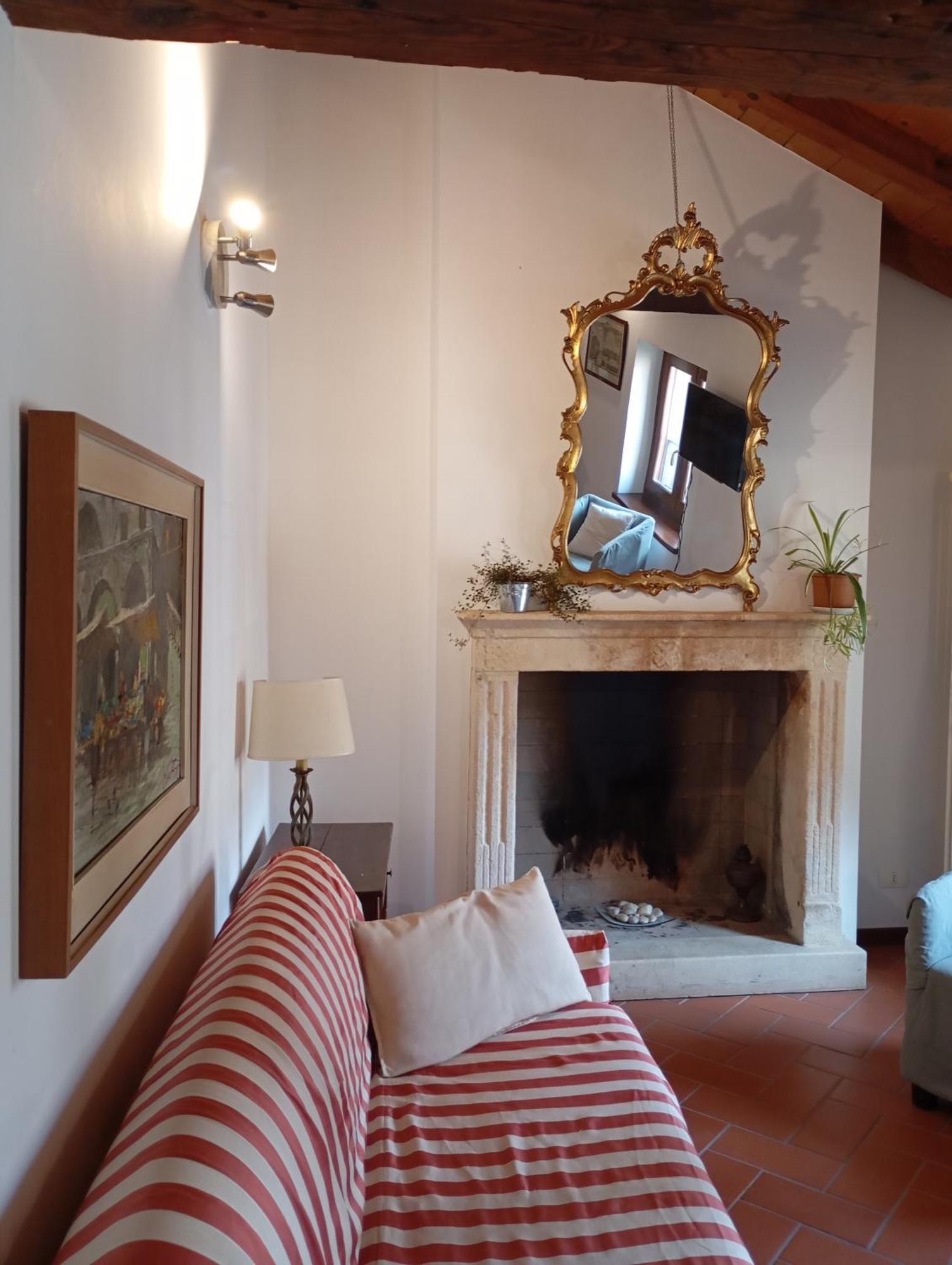 La Finestra Sul Civico Cinque Apartment *