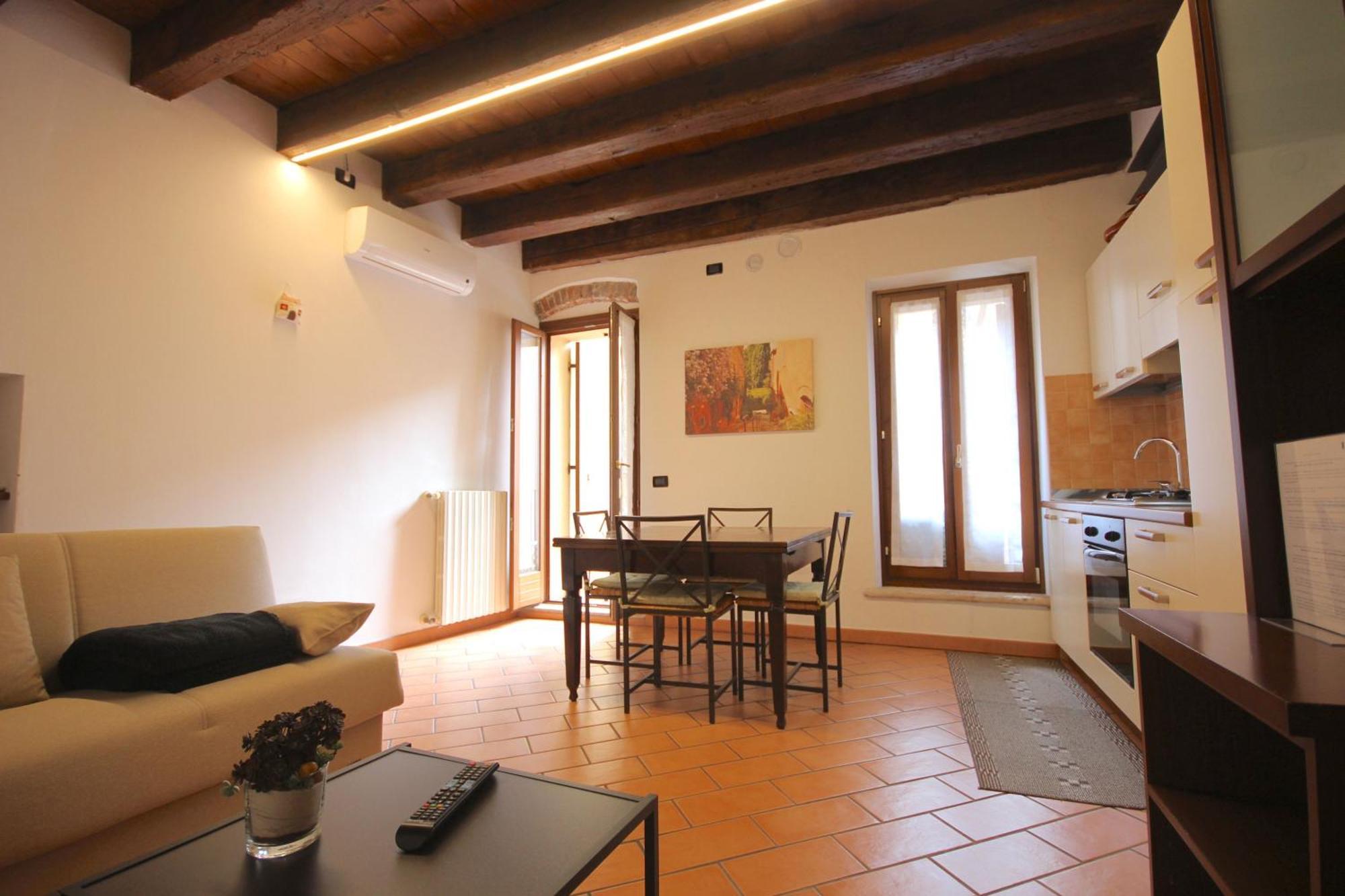 Vr Casa Di Mezzo Huoneisto