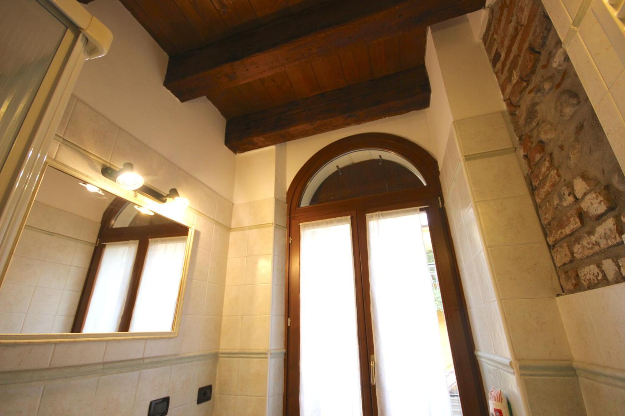 Vr Casa Di Mezzo Verona