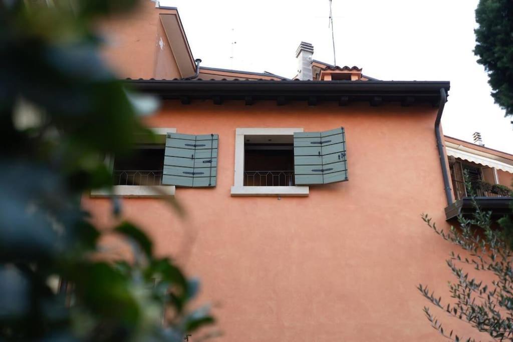 La Finestra Sul Civico Cinque Apartment *