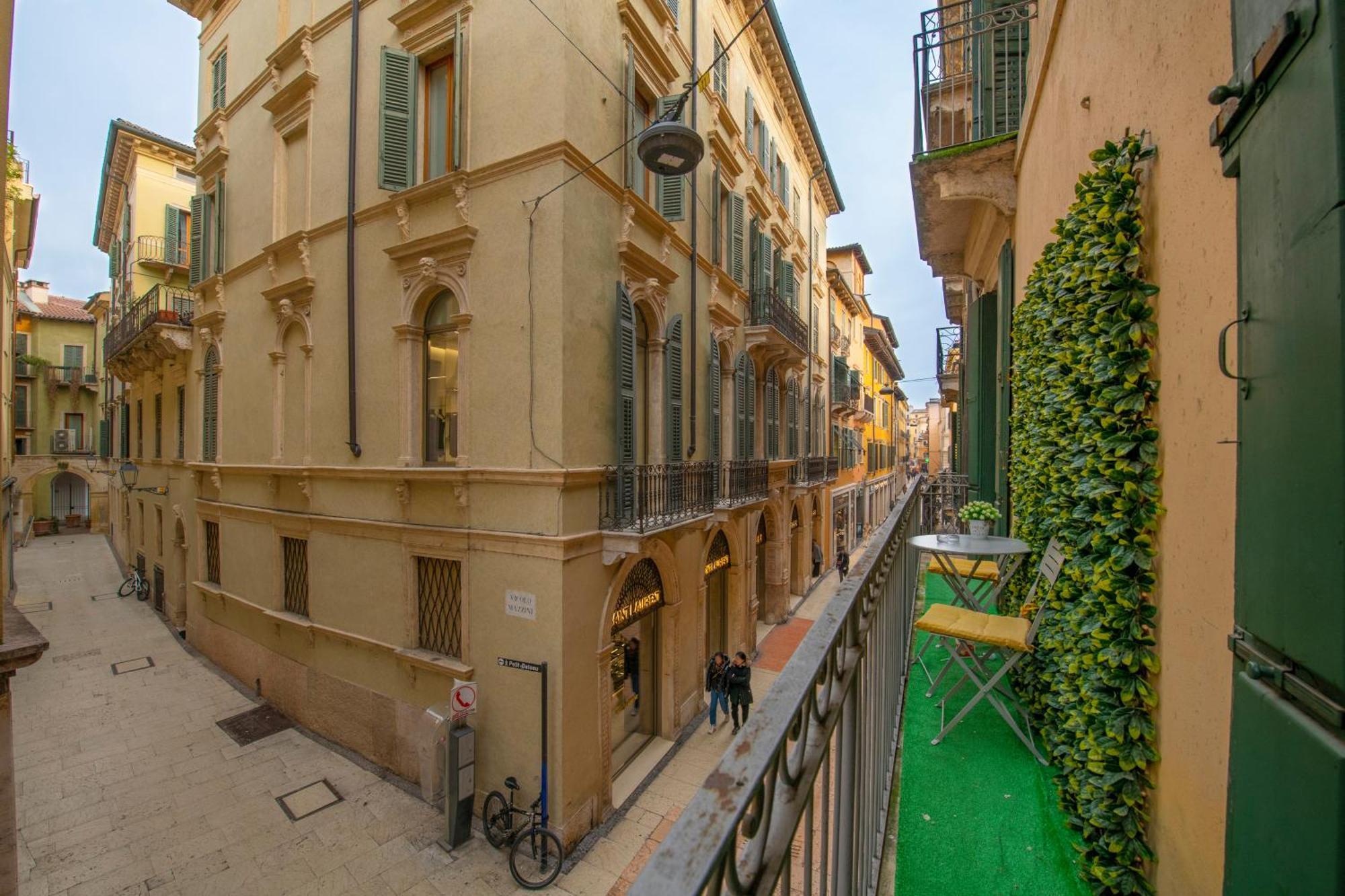 Apartment Palace Mazzini Center 1 *