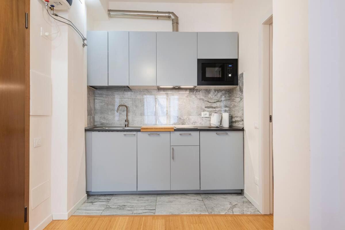 Vicolo Leoni 2brd Apartment *
