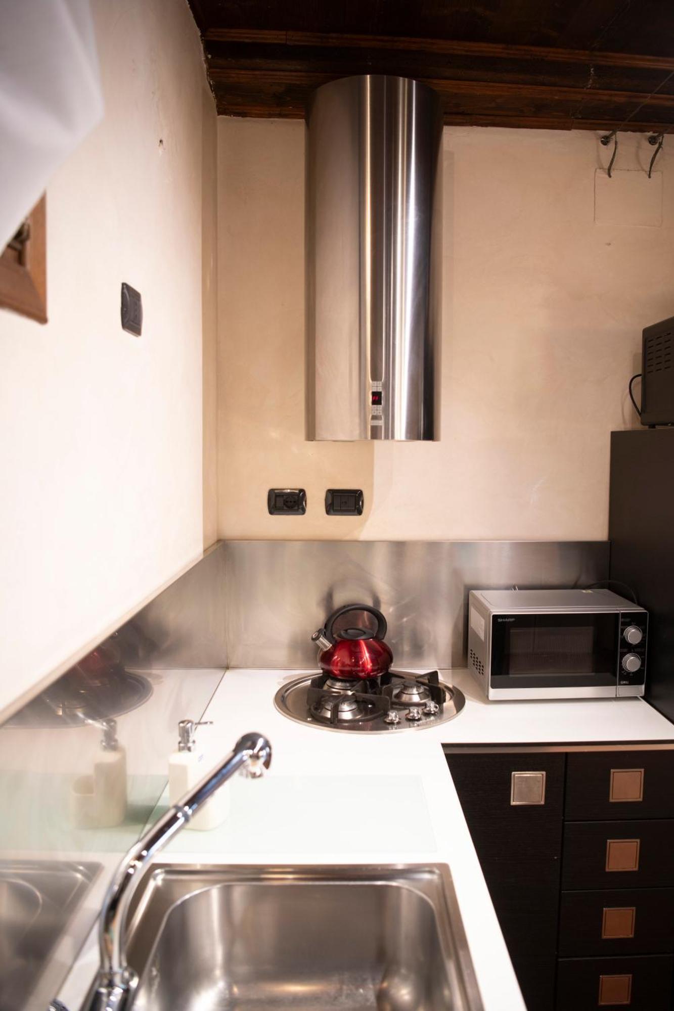 Ai Piedi Del Castello / 4pl / Apt. Full Apartment Verona