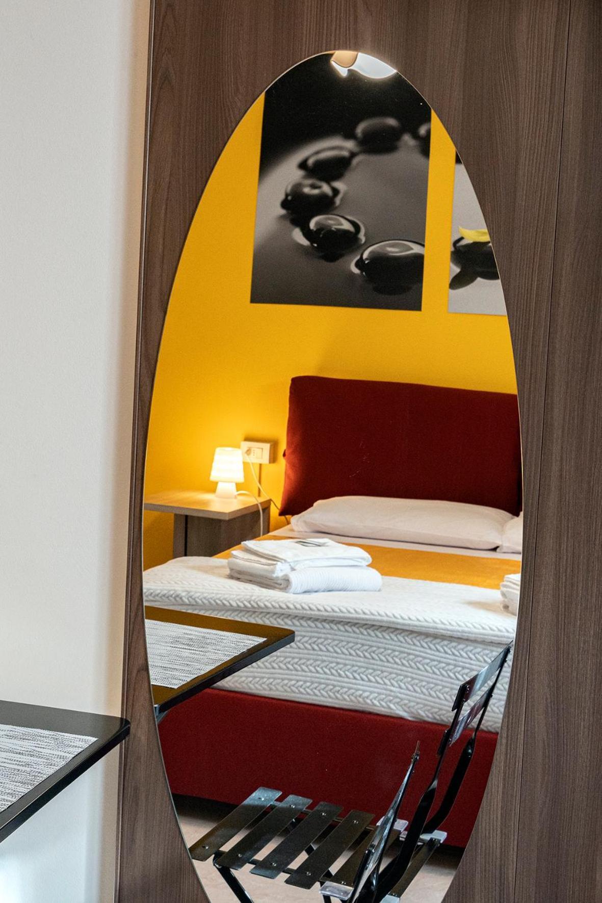 Pied A Terre - Atelier Apartment