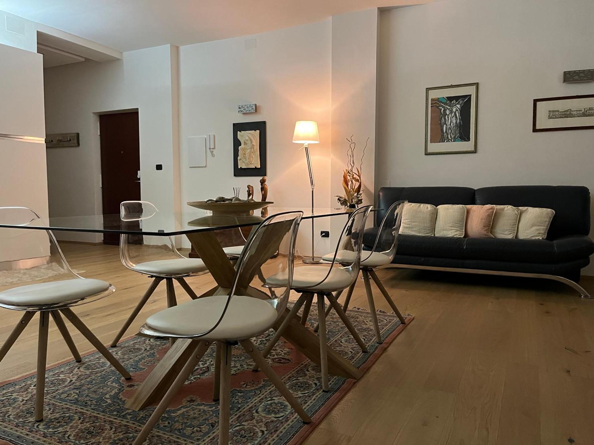 Interno 12 Sweet Huoneisto
