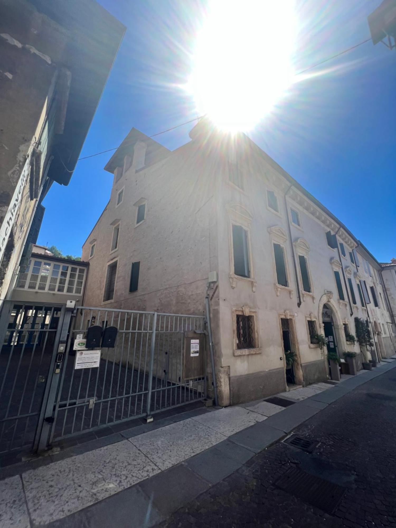 Pietra Di Residenza Bed & Breakfast