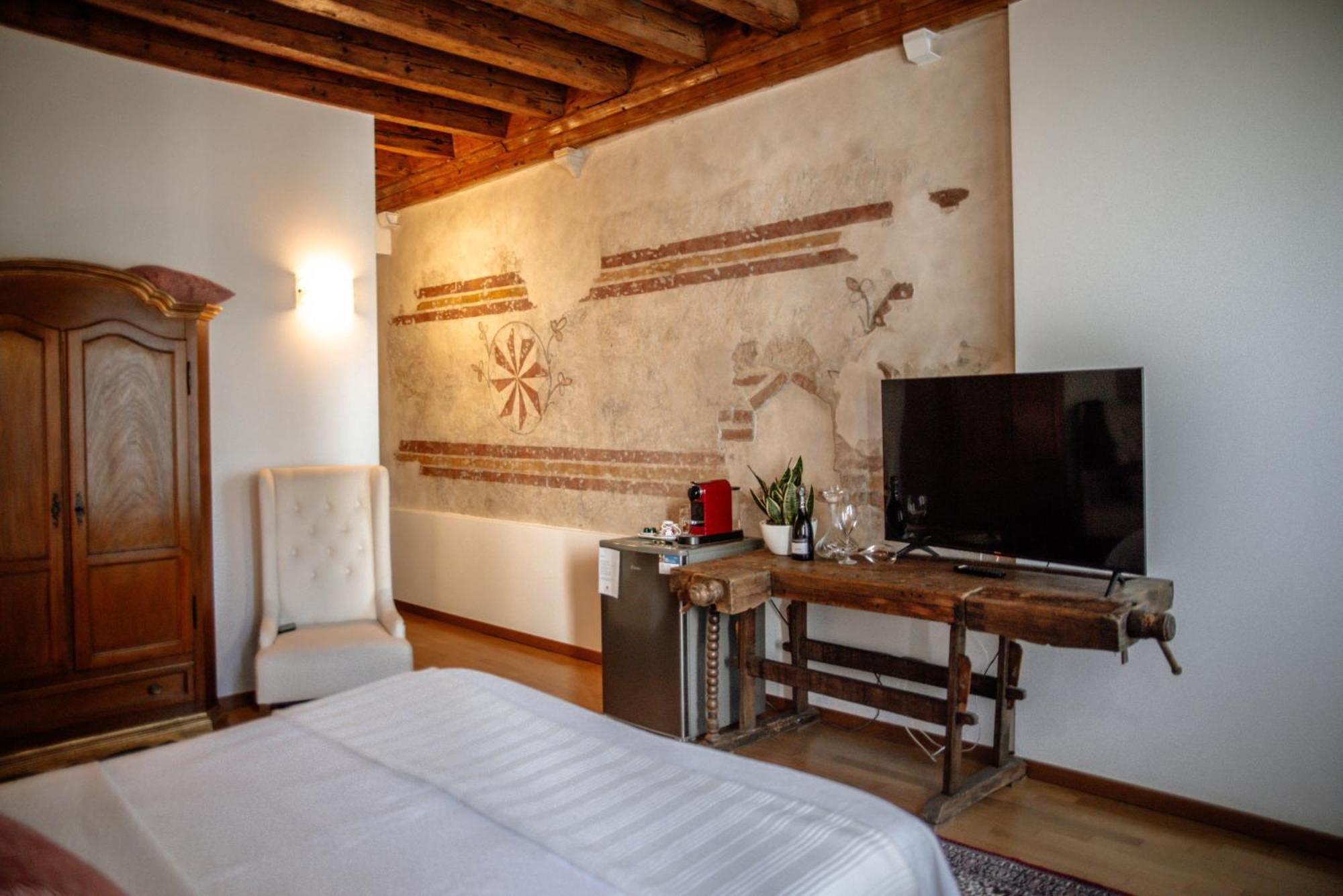 Pietra Di Residenza Bed & Breakfast *