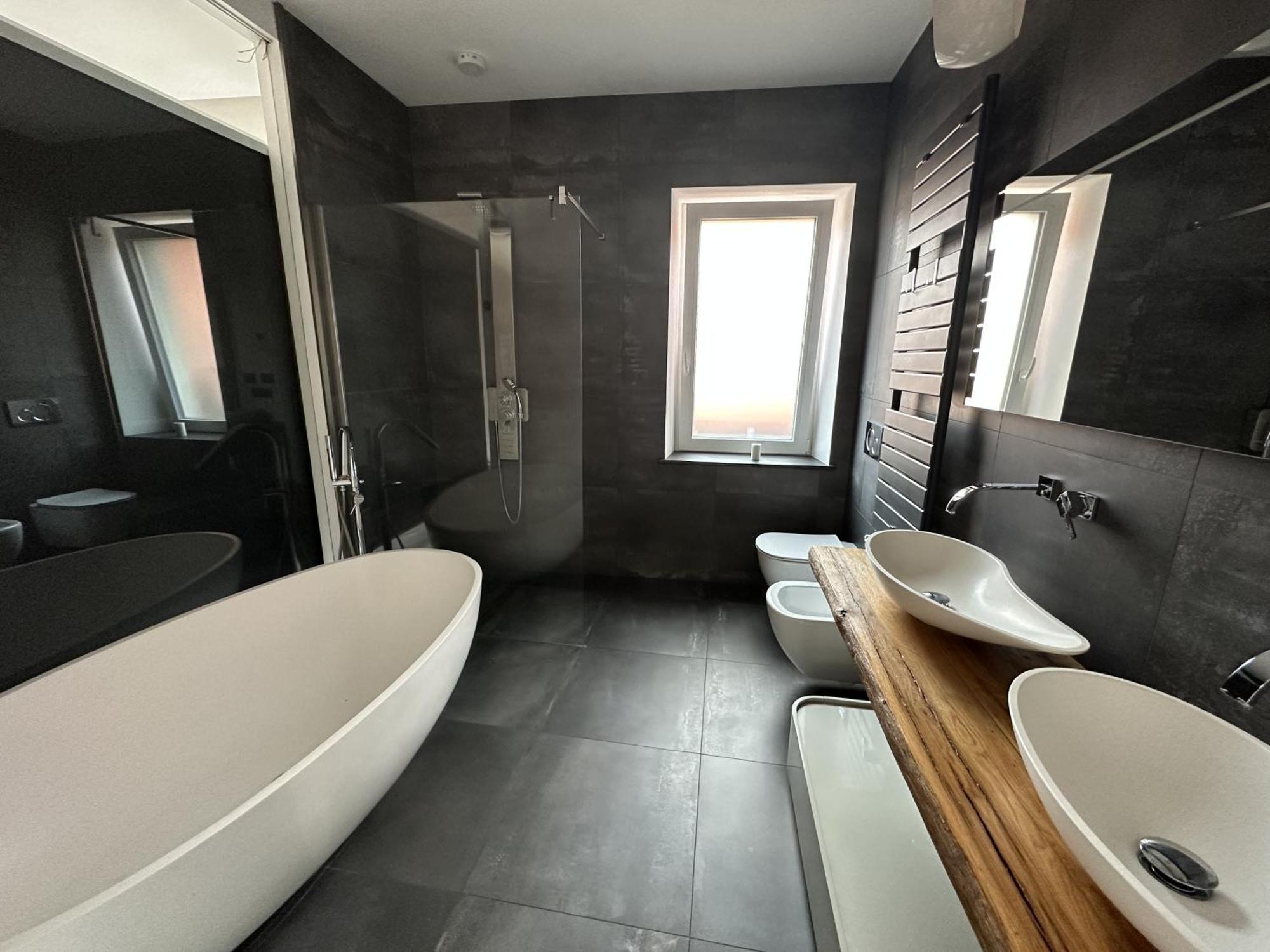 Mancas - Luxury And * Verona
