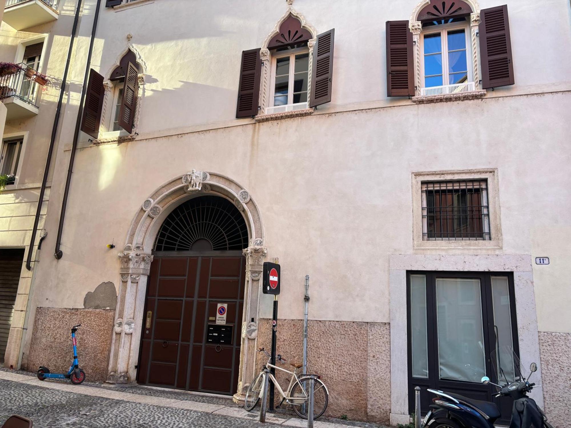 Apartment Ad Flat Verona