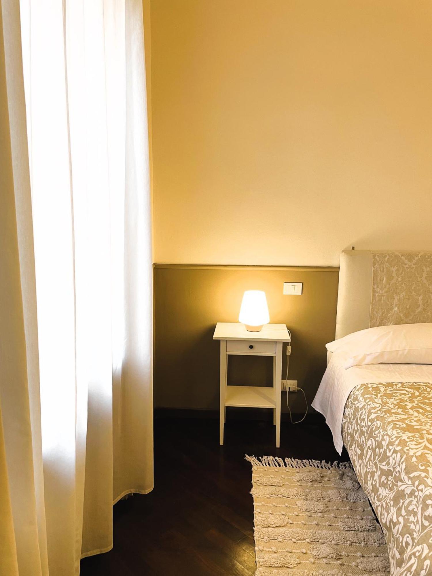 Guest house Dimora Montecchi 3*