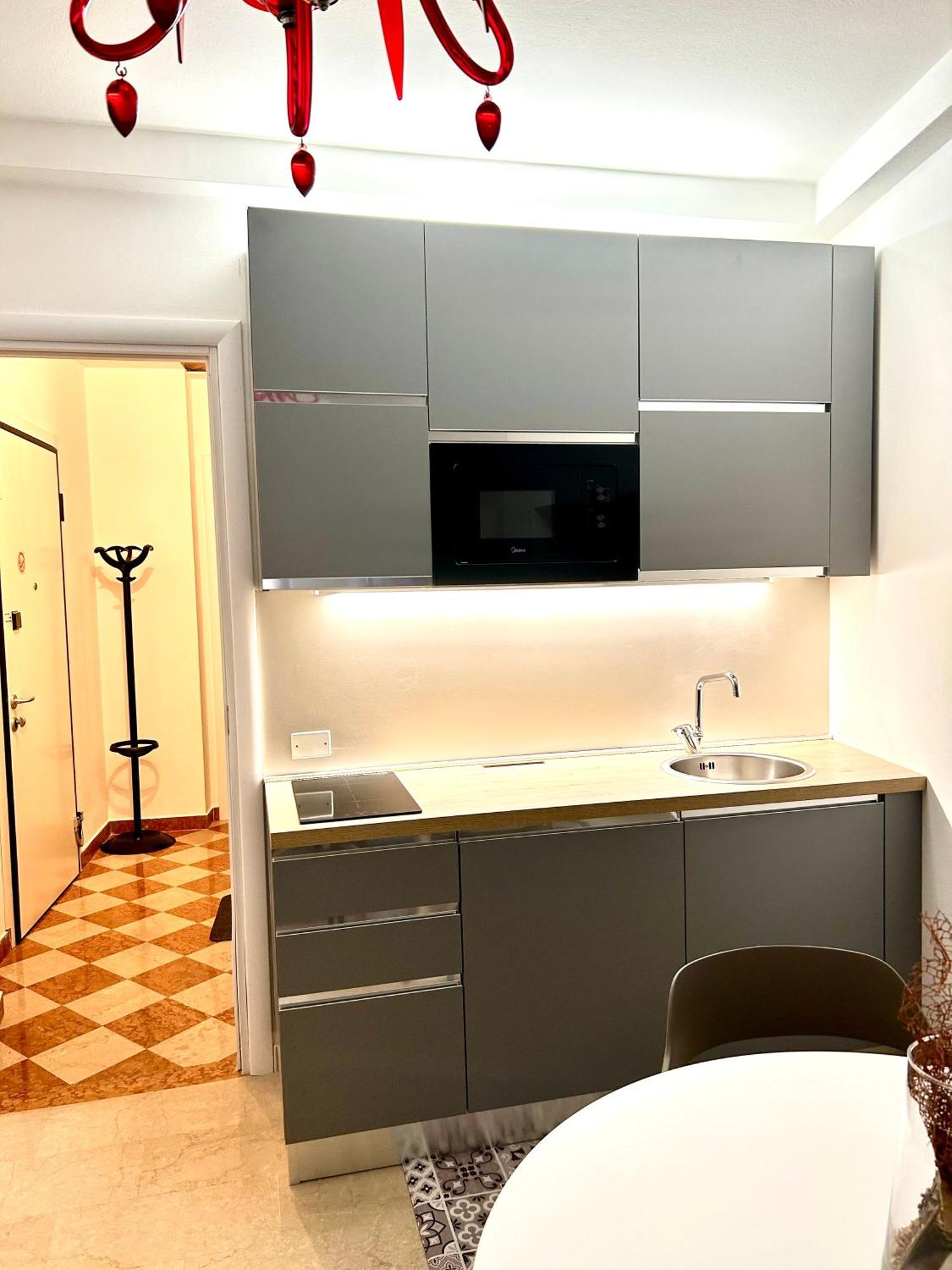 Rosso Suite-free Parking Appartement Verona