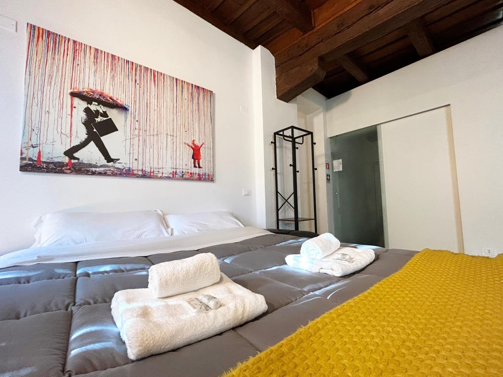 15th Century Loft - Centre Apartment *