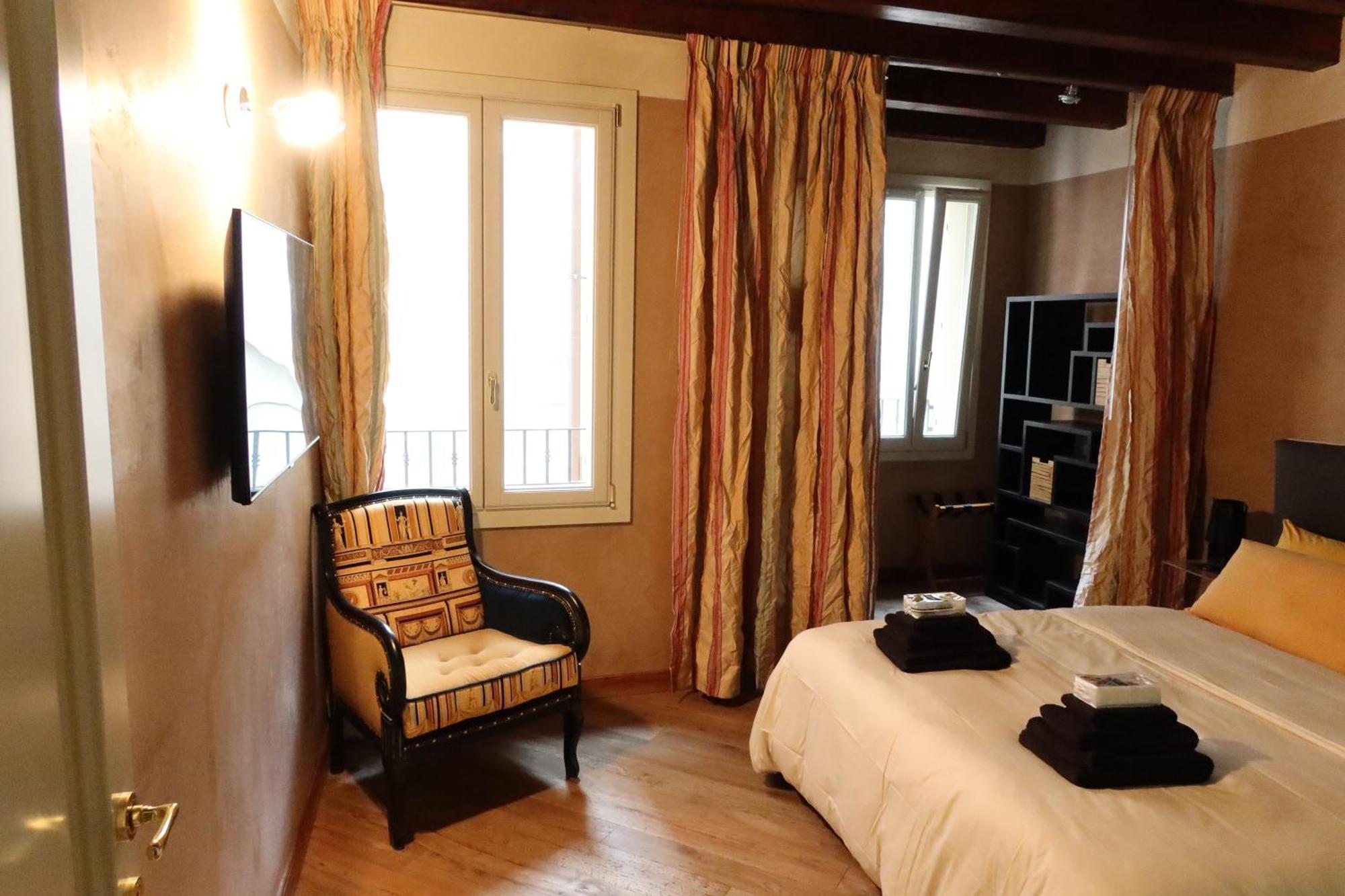 Huoneisto Luxury Flats Piazza Erbe, Floor 3 *