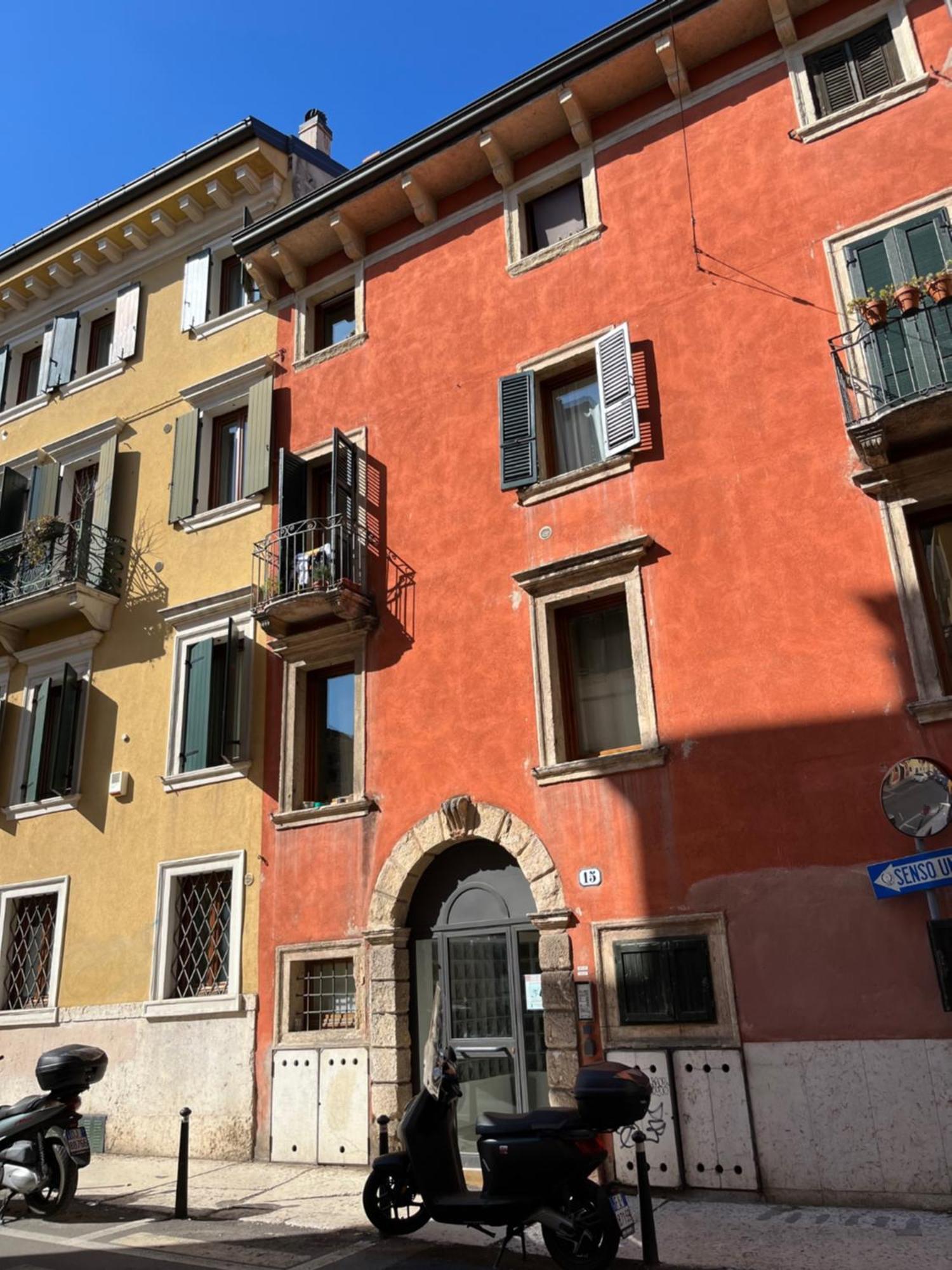 Bright, Cozy In The Heart Of * Verona