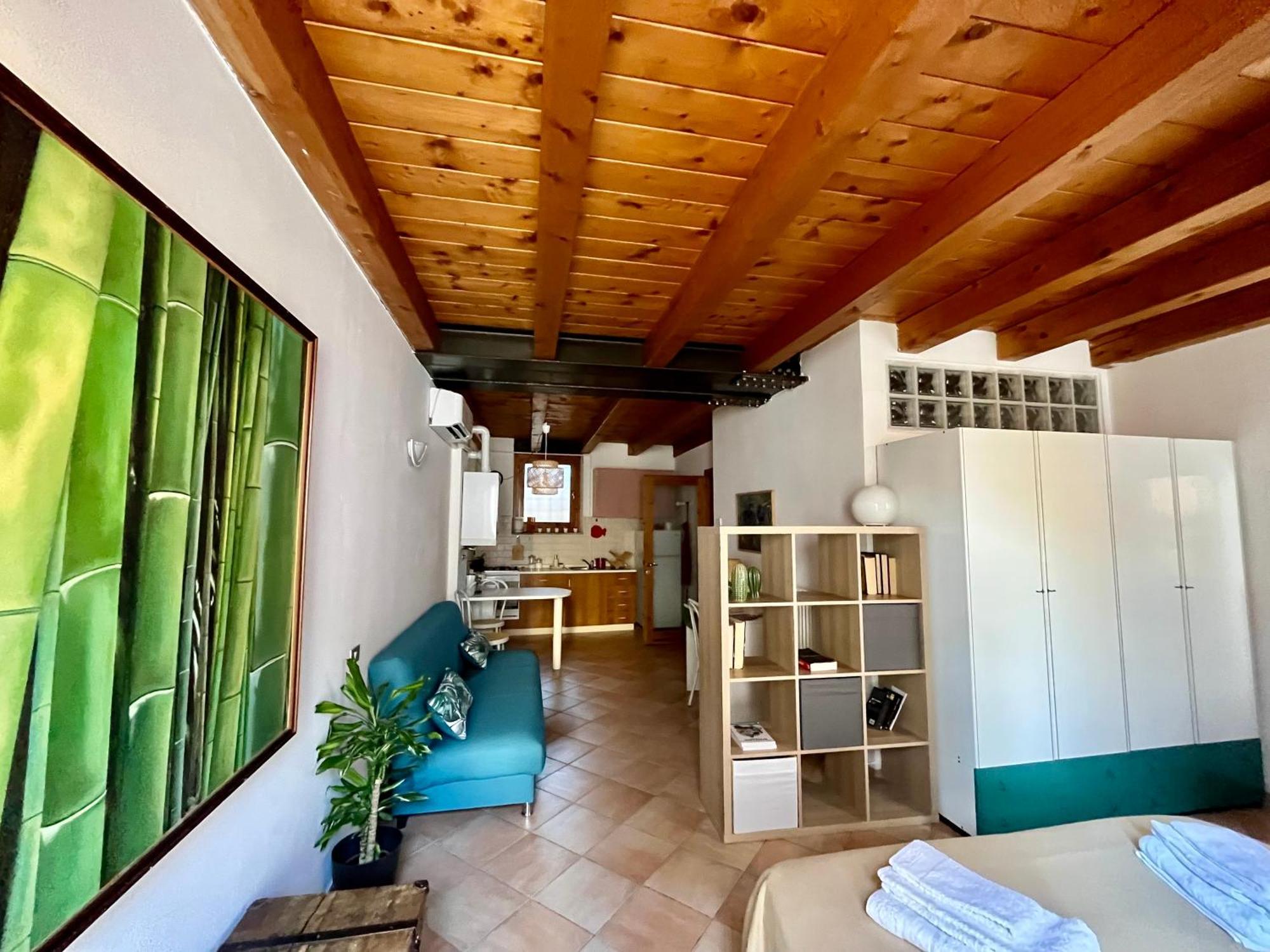 Bright, Cozy In The Heart Of Apartment *