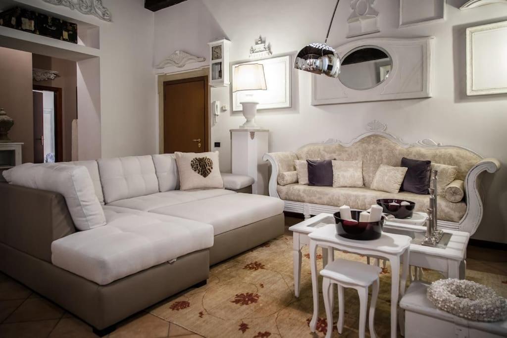 Piazza Erbe Luxury Apartment Verona