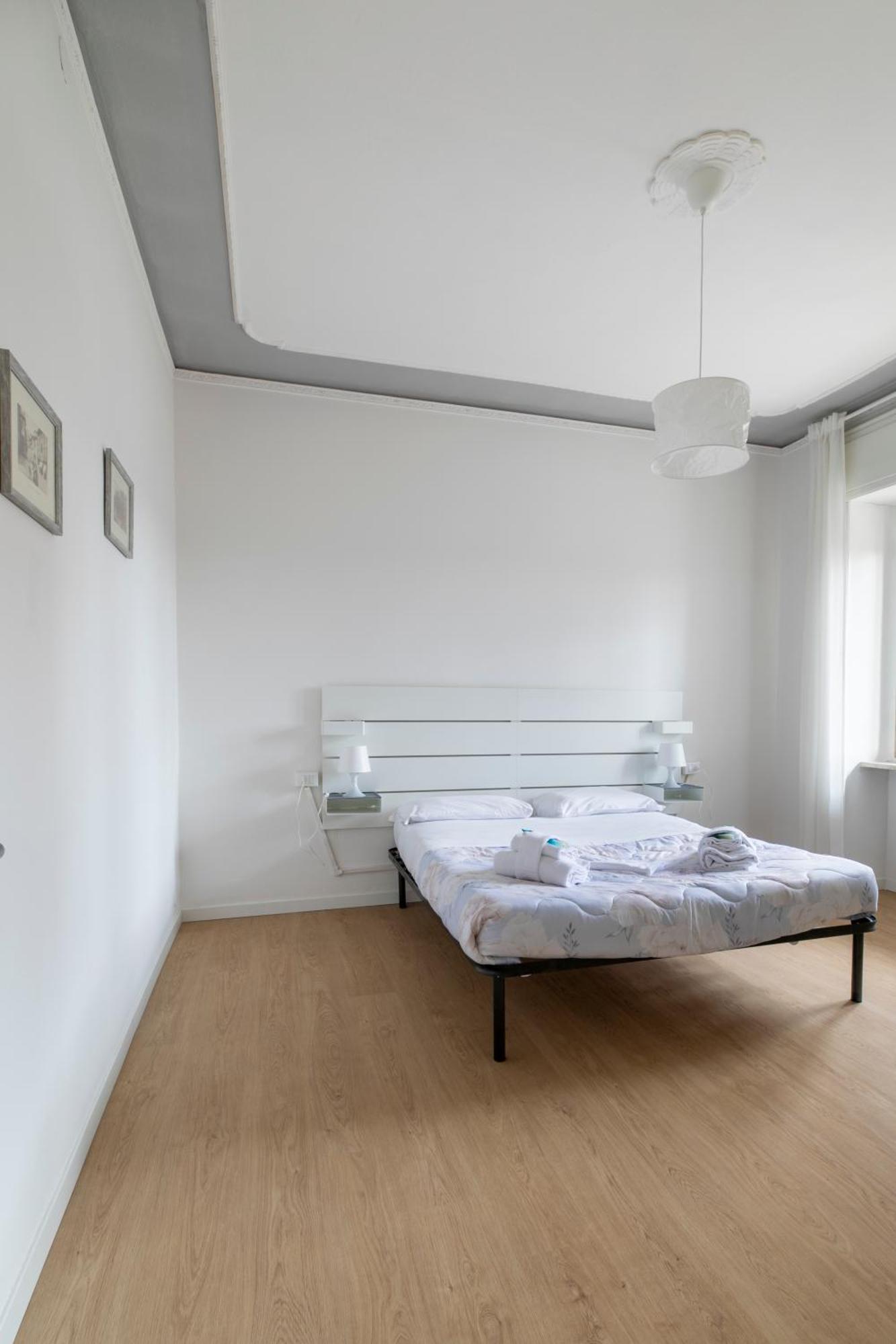 Casa Graziella - A 2 Passi Dal Centro E Stazione Di Apartment *
