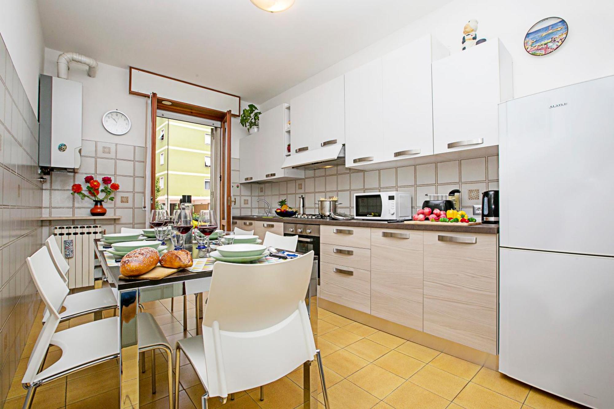 Apartment For - Happy