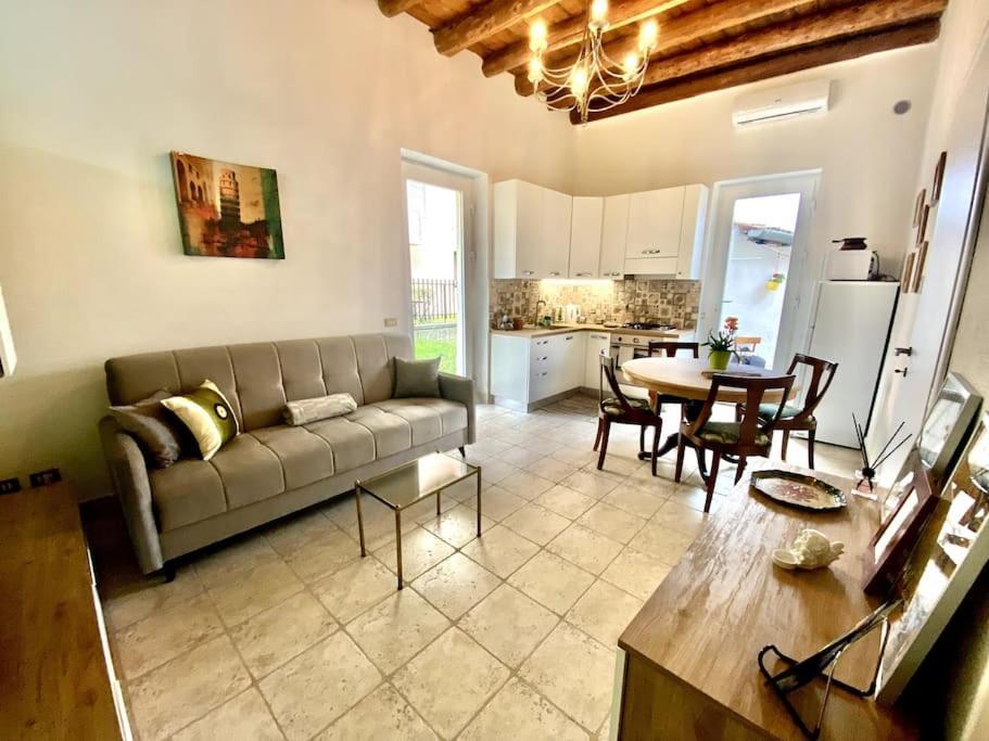 Apartment Zona Fiera A 10 Minuti Dal Centro Con Parcheggio